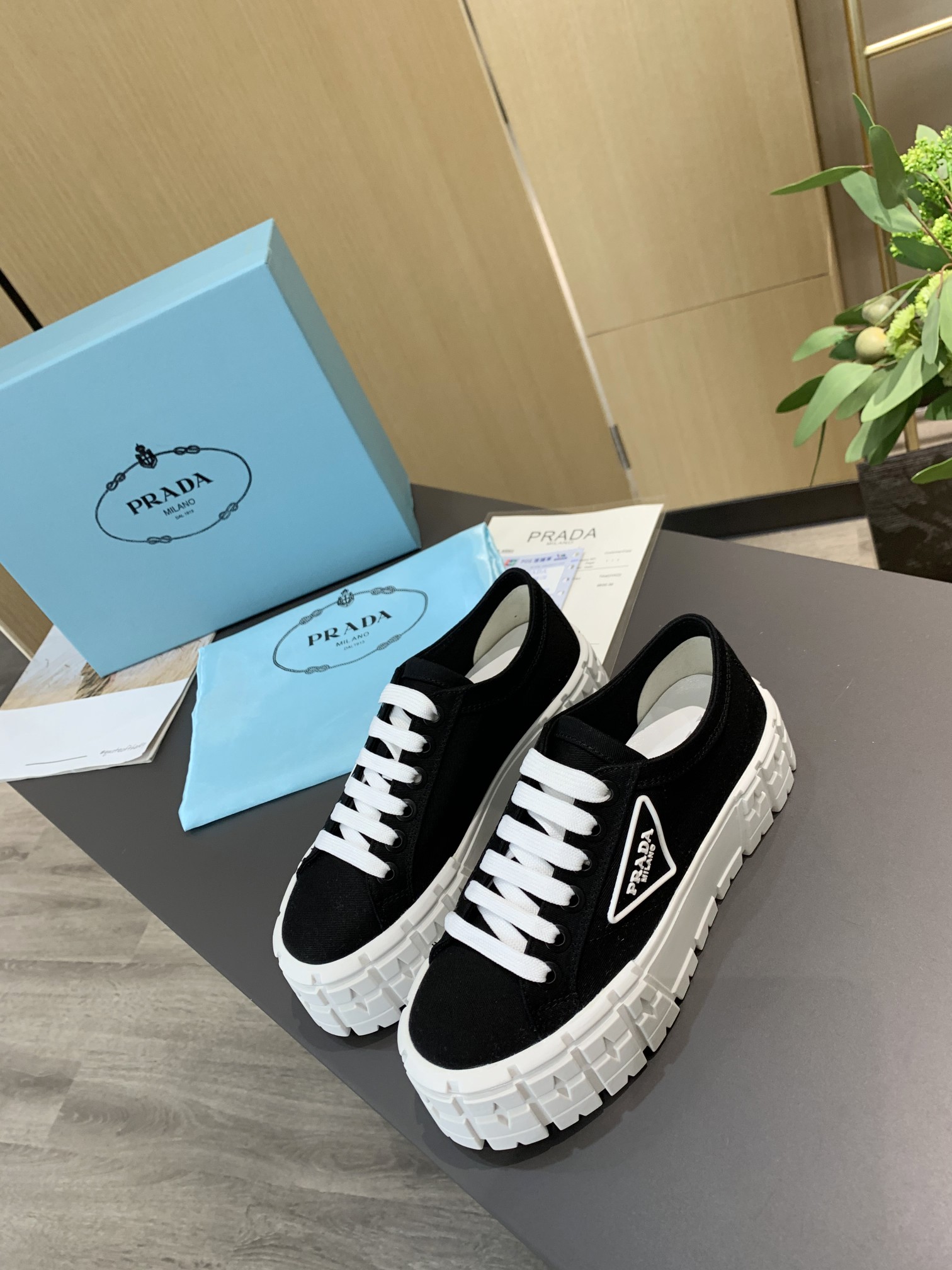 PRADA PLATFORM FASHION CATWALK SHOES