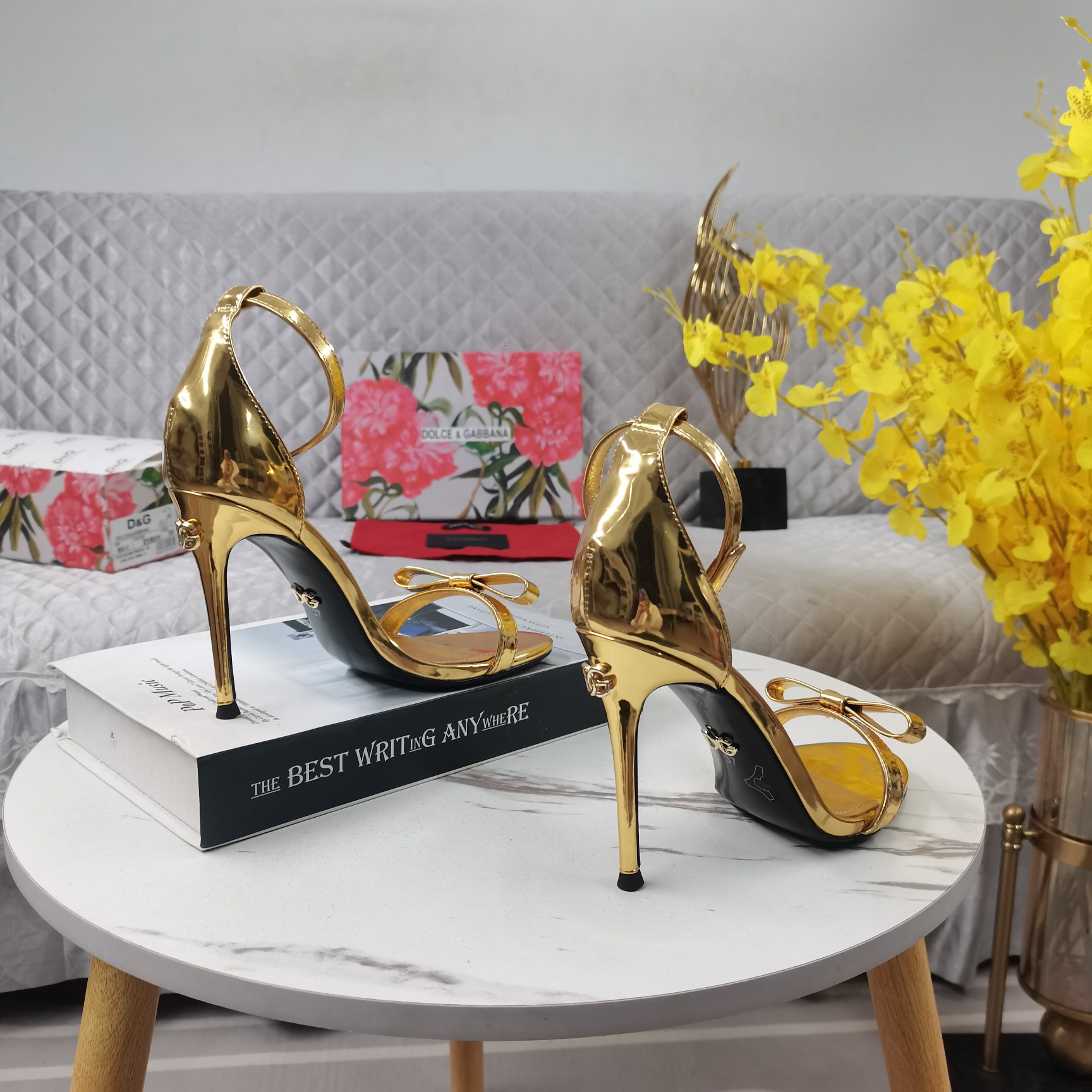 Dolce & Gabbana DG buckle embellished bow strap sandals 👠