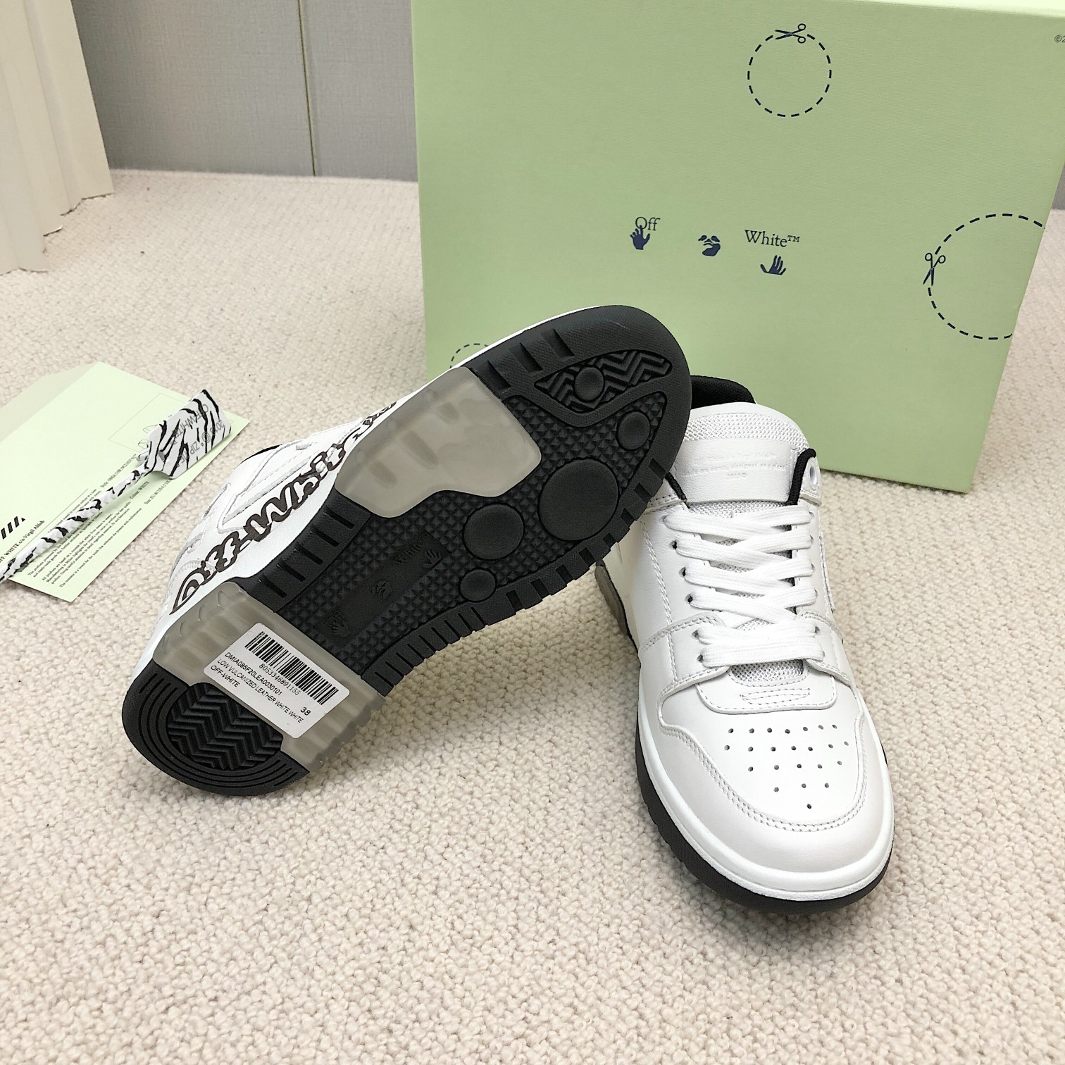 OFF WHITE Casual sneakers