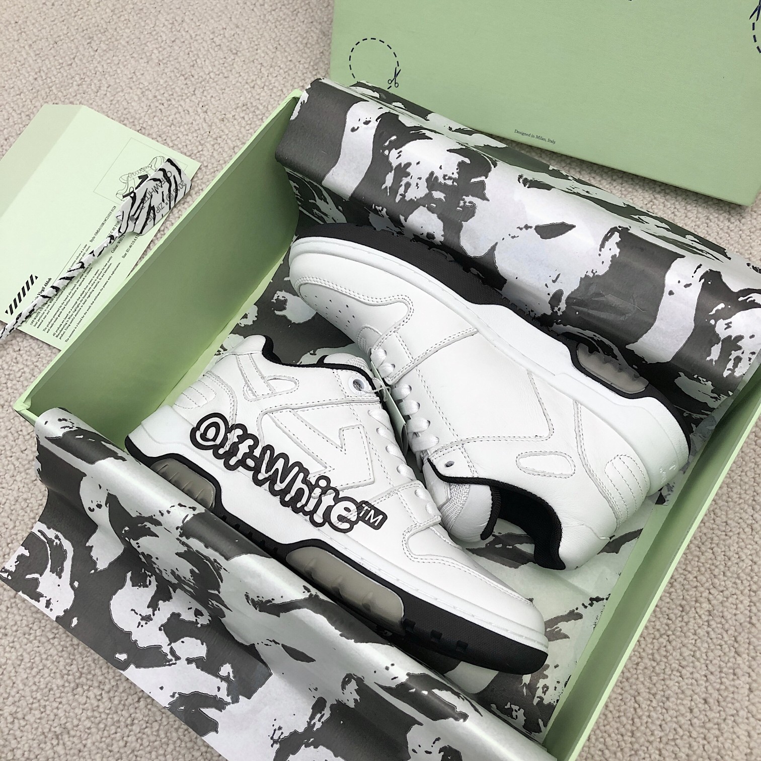 OFF WHITE Casual sneakers