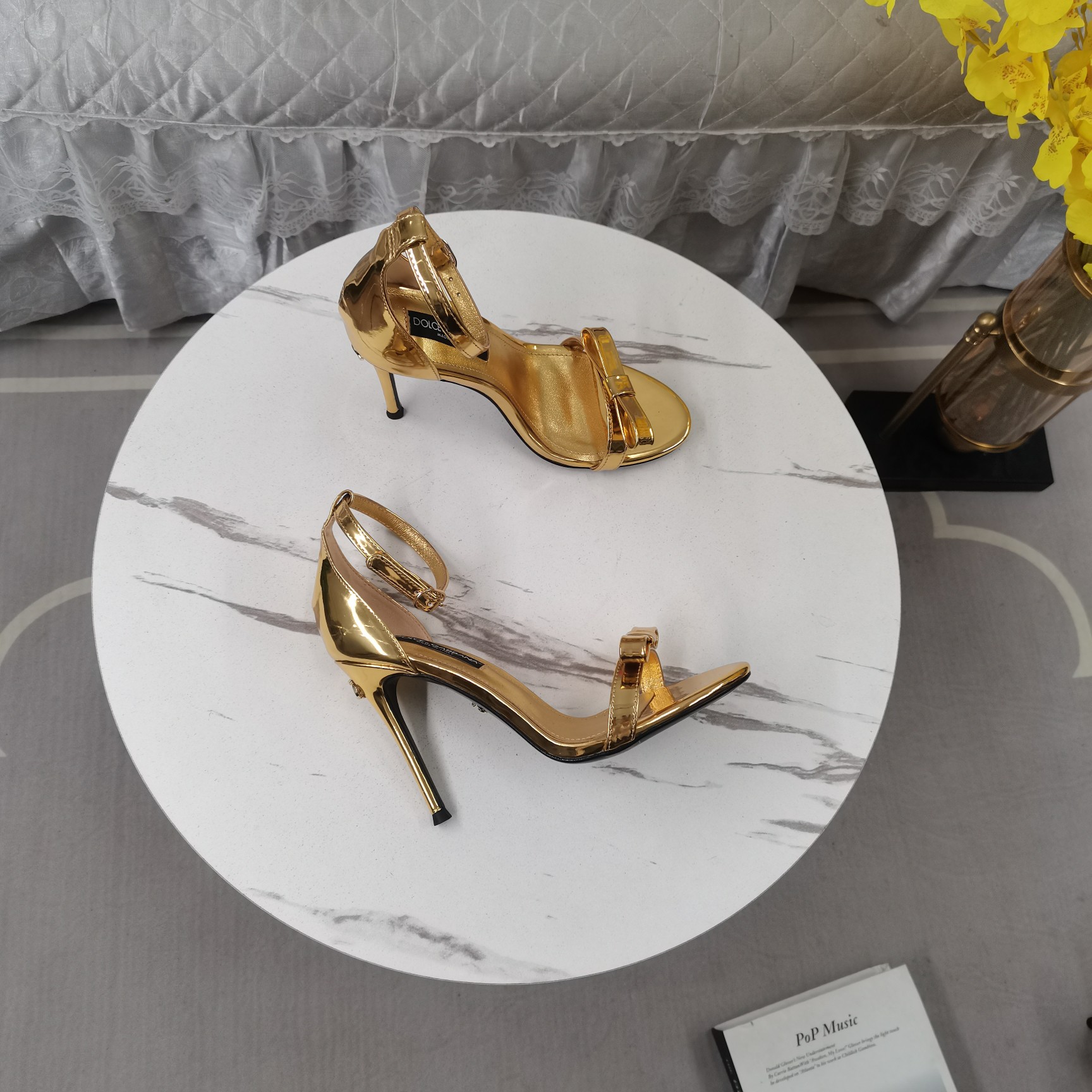 Dolce & Gabbana DG buckle embellished bow strap sandals 👠