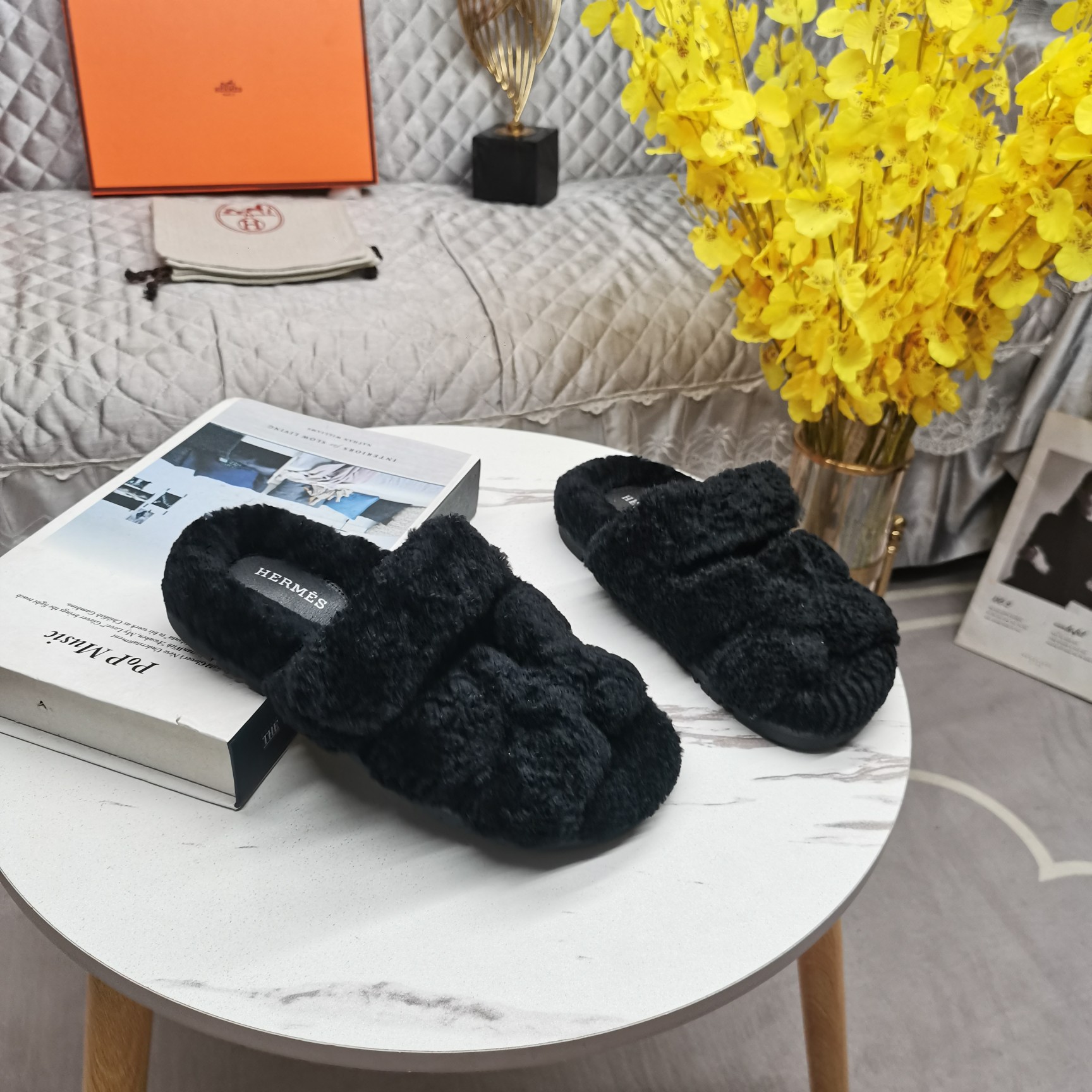 Hermes' second uncle is hairy