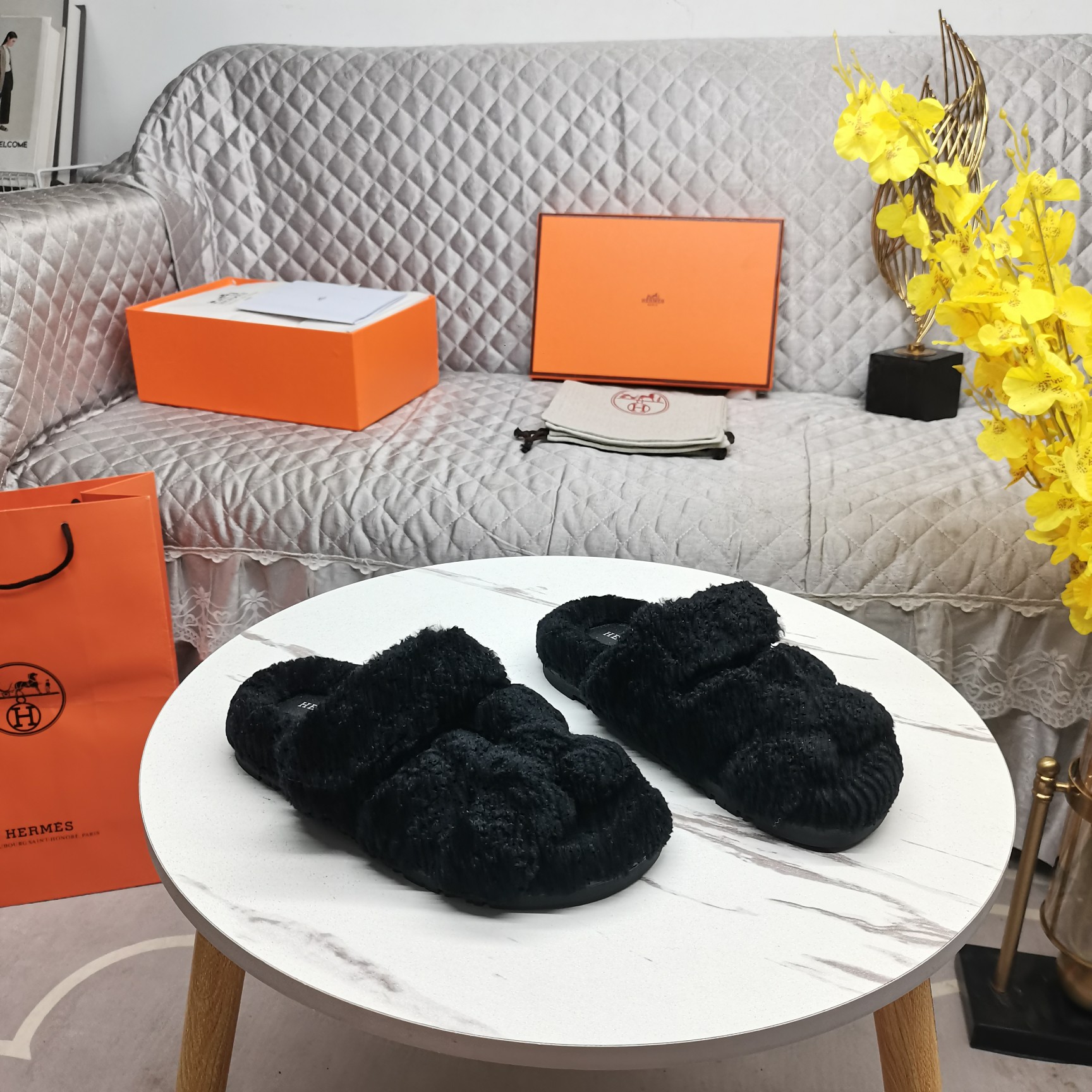 Hermes' second uncle is hairy