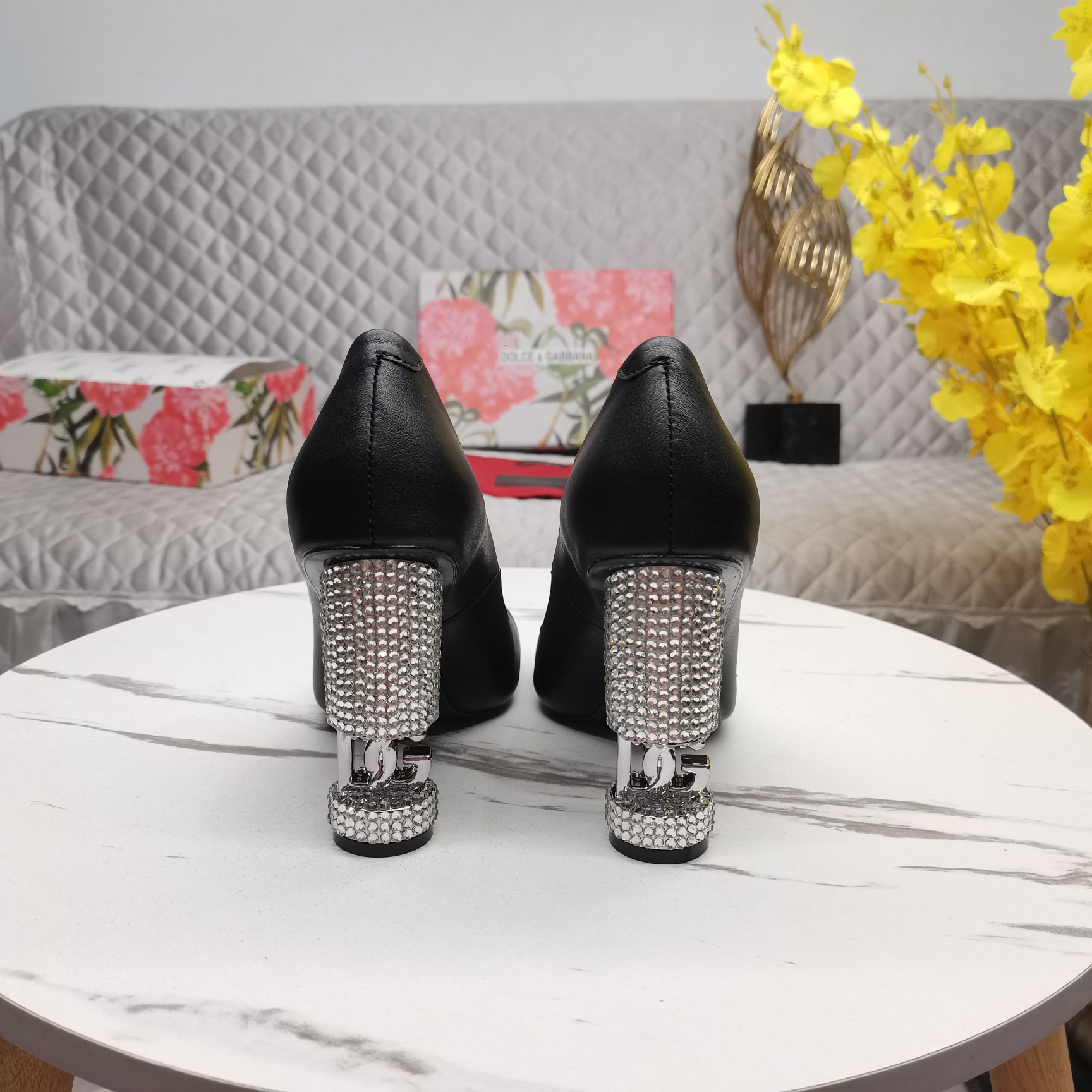 Dolce & Gabbana DG heel coloured diamond-studded buckle heels 💎 👠