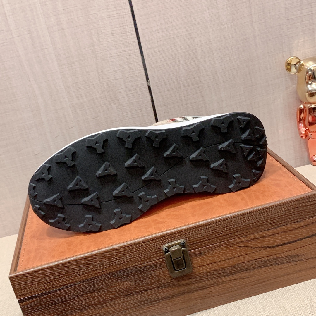 Burberry casual sports shoes for men