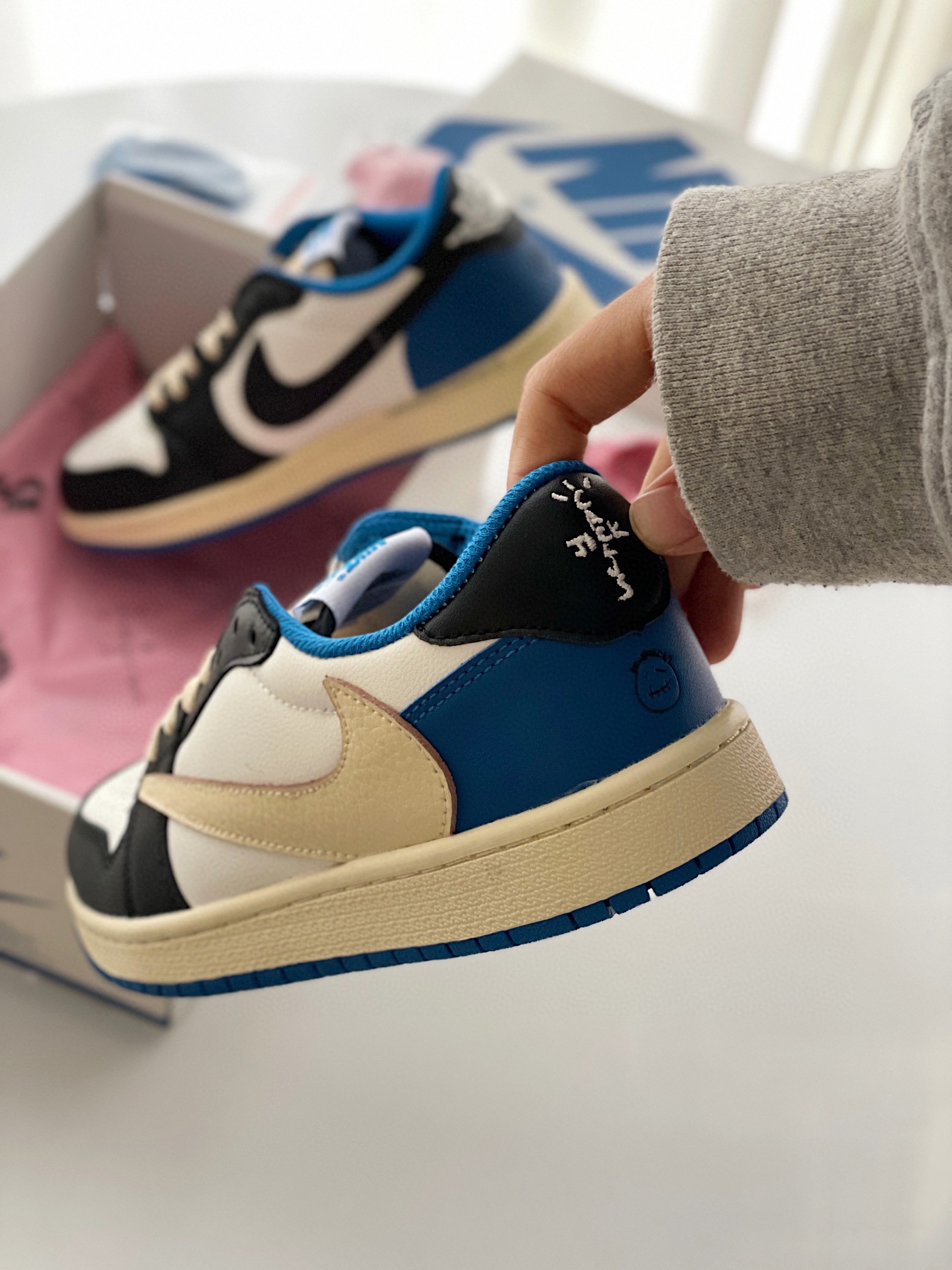 NIKE Three-party co-branded TS barbed children's shoes