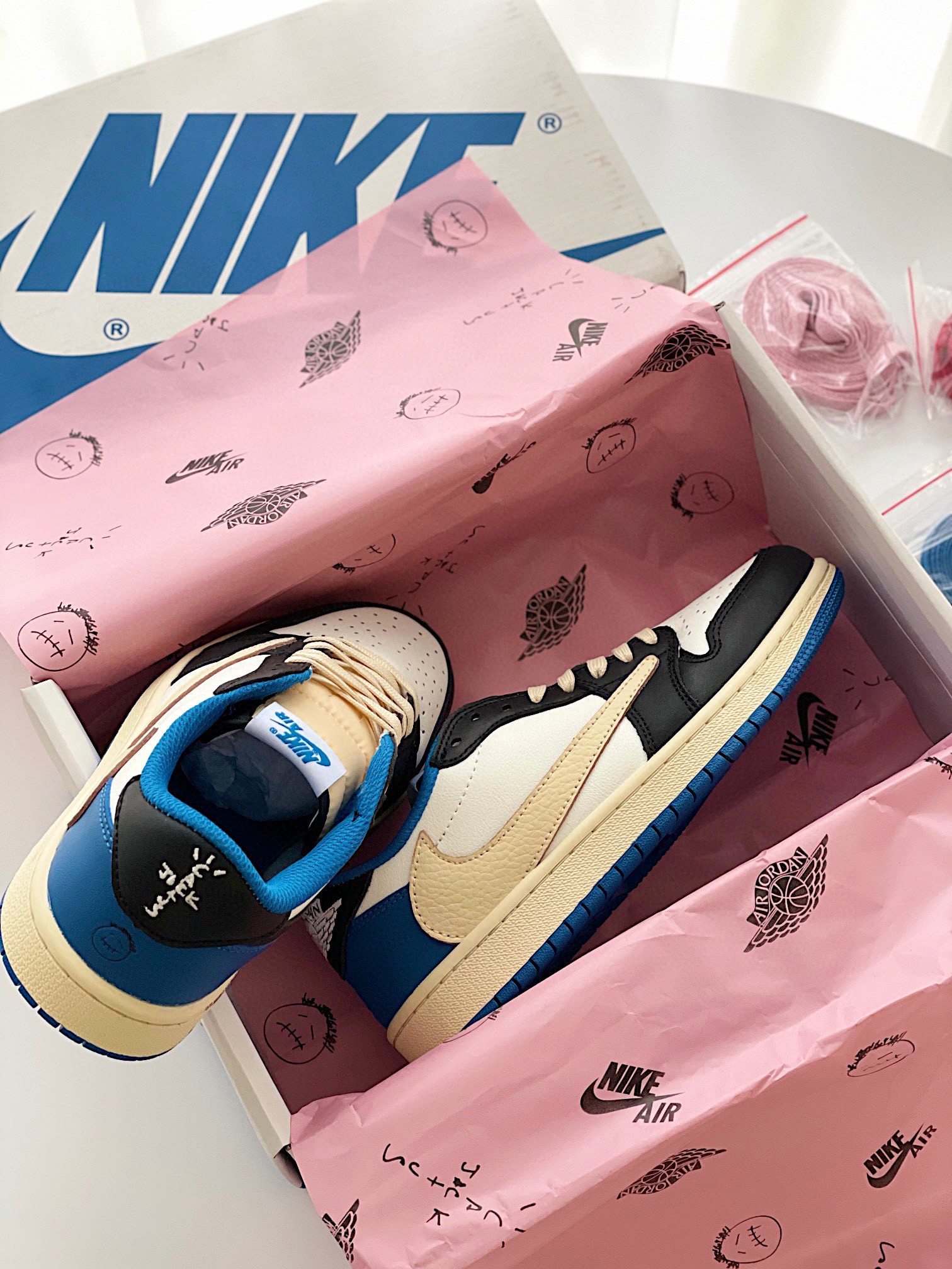 NIKE Three-party co-branded TS barbed children's shoes