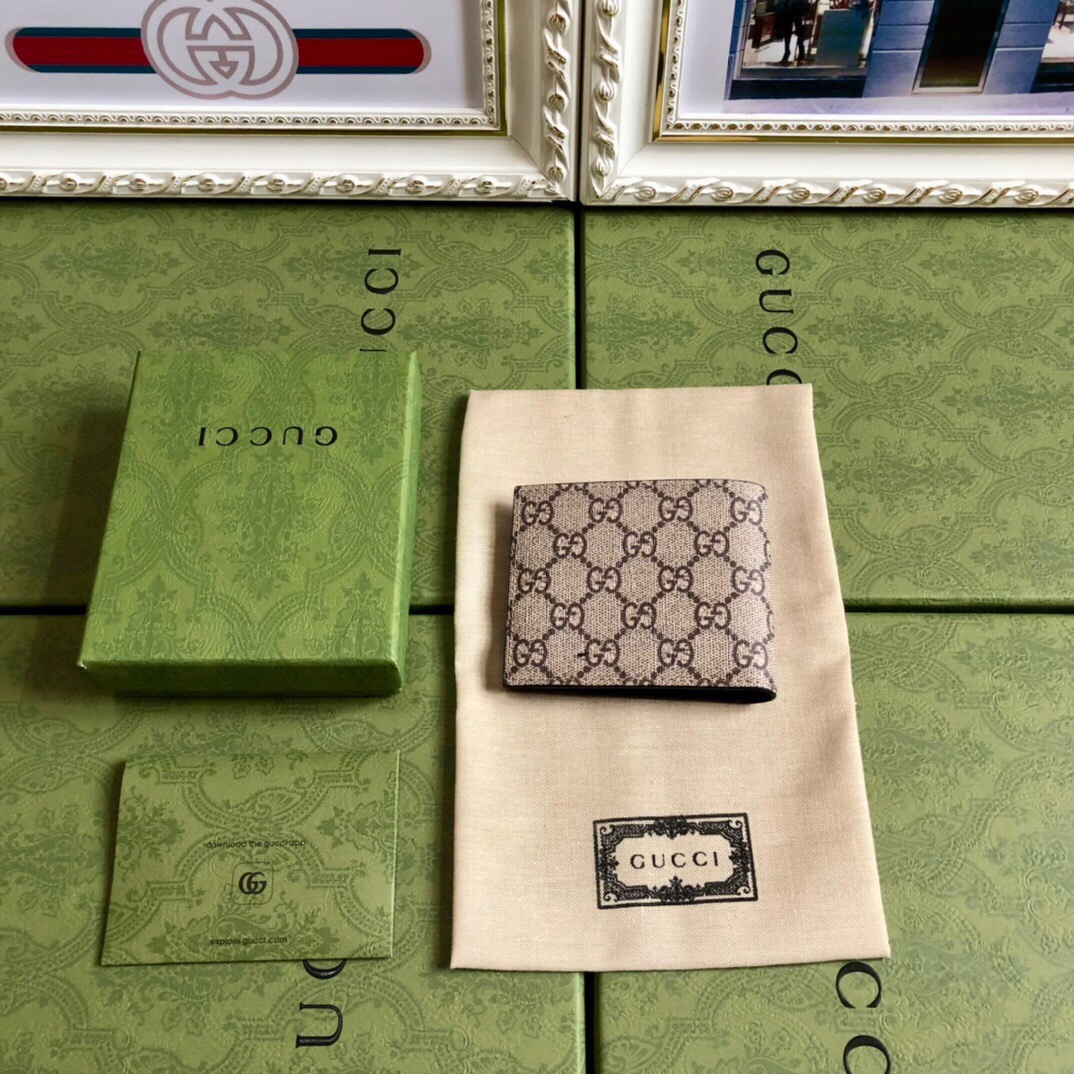Gucci Big Bee wallet