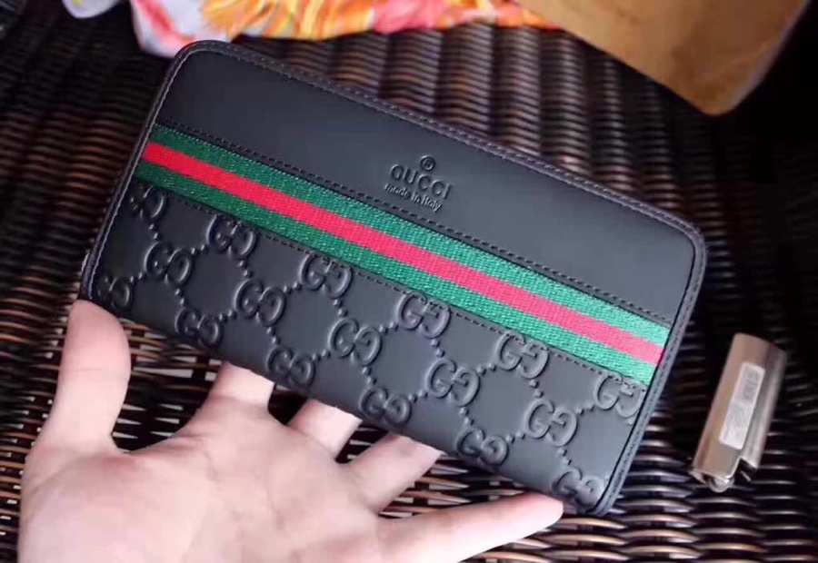 Gucci wallet tote
