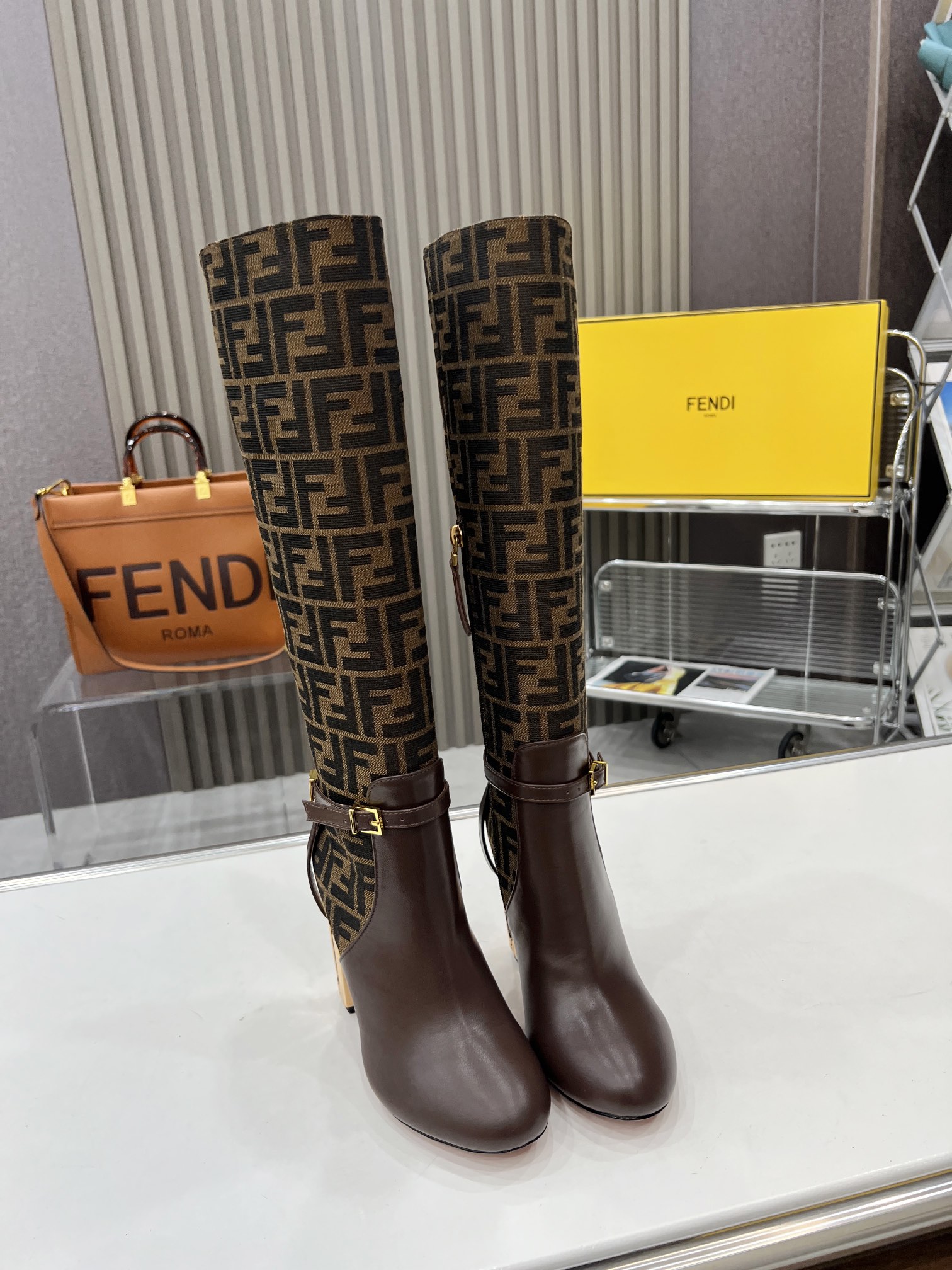 FENDI Delfina round-toe boots