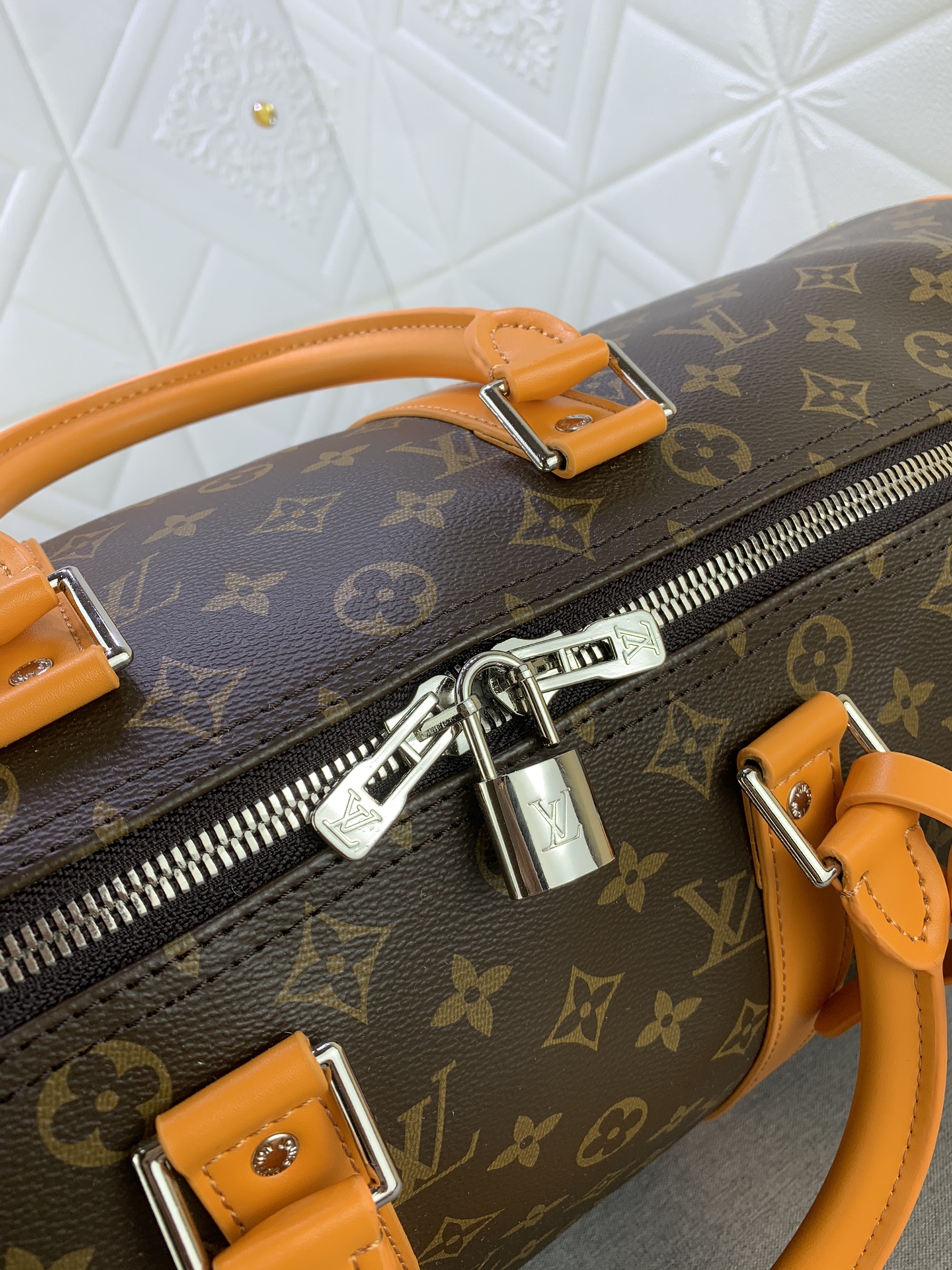 LOUIS VUITTON LV KEEPALL BANDOULIÈRE 50 TRAVEL BAG