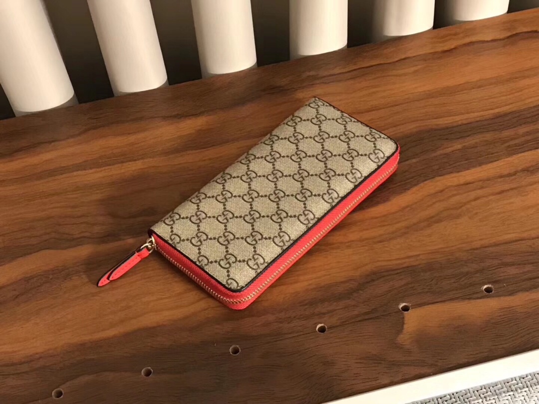 Gucci purse Cypress and heart embroidered appliqué collection single zipper