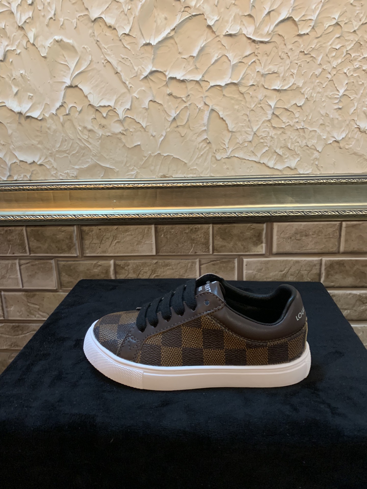 Louis Vuitton LV children's shoes