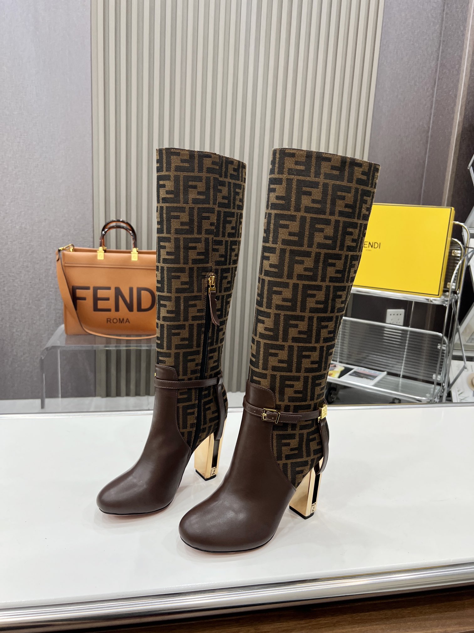 FENDI Delfina round-toe boots
