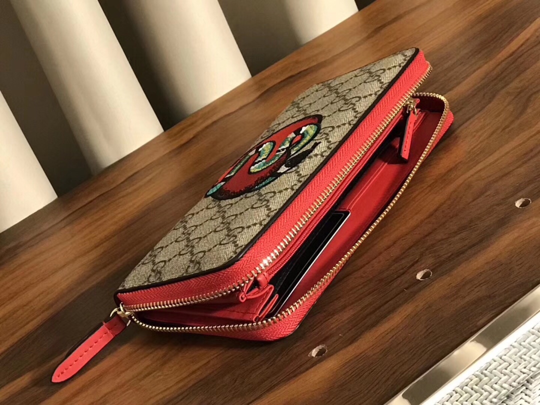 Gucci purse Cypress and heart embroidered appliqué collection single zipper