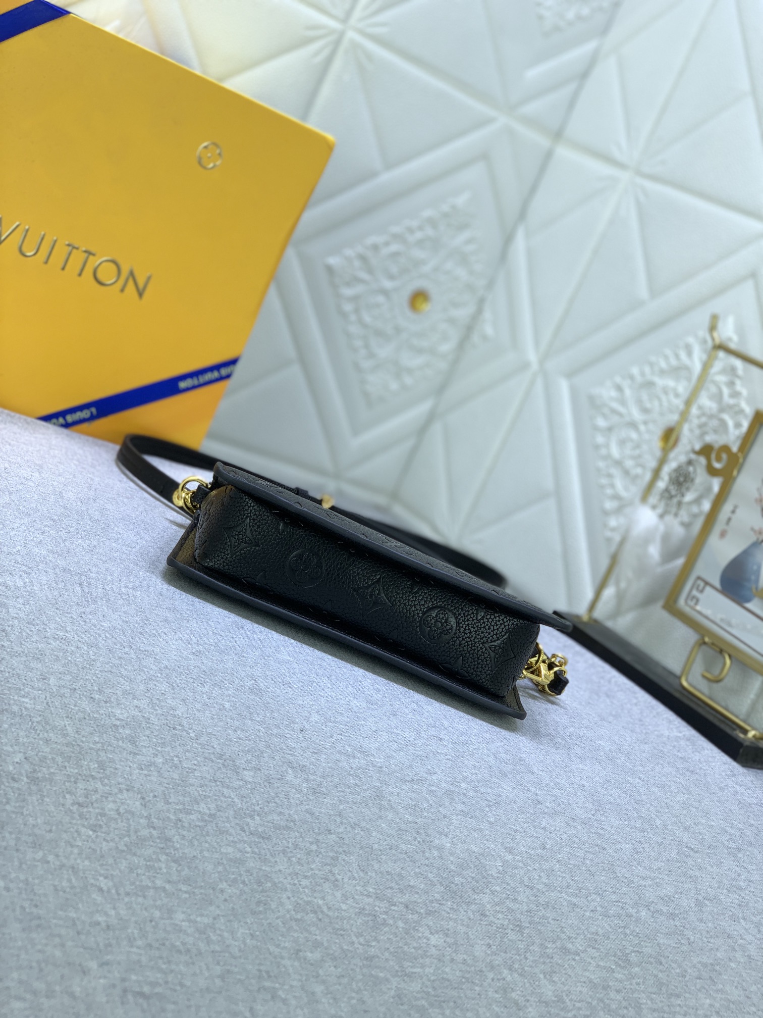 Louis Vuitton LV Lexington Casual Bag