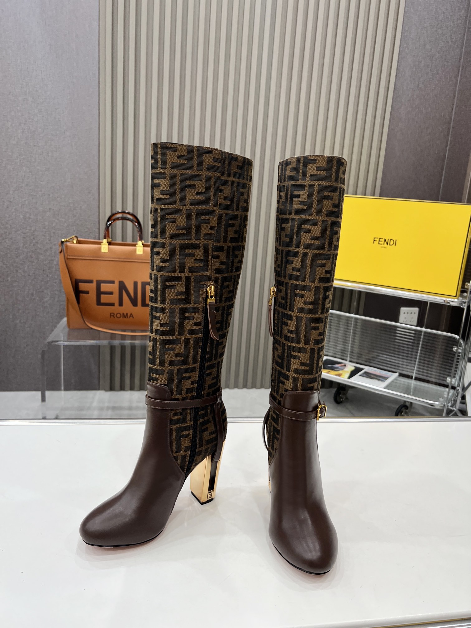 FENDI Delfina round-toe boots
