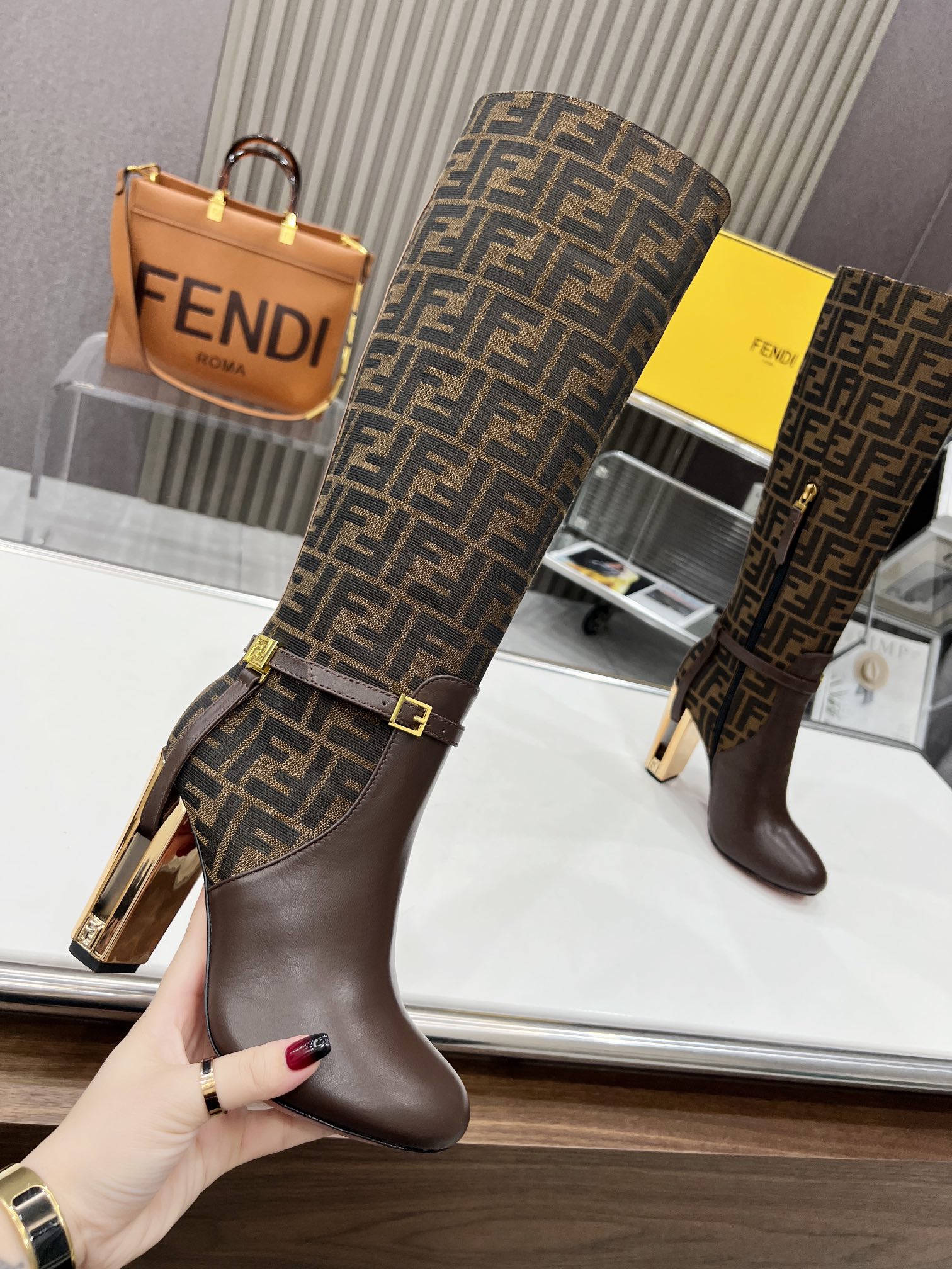 FENDI Delfina round-toe boots