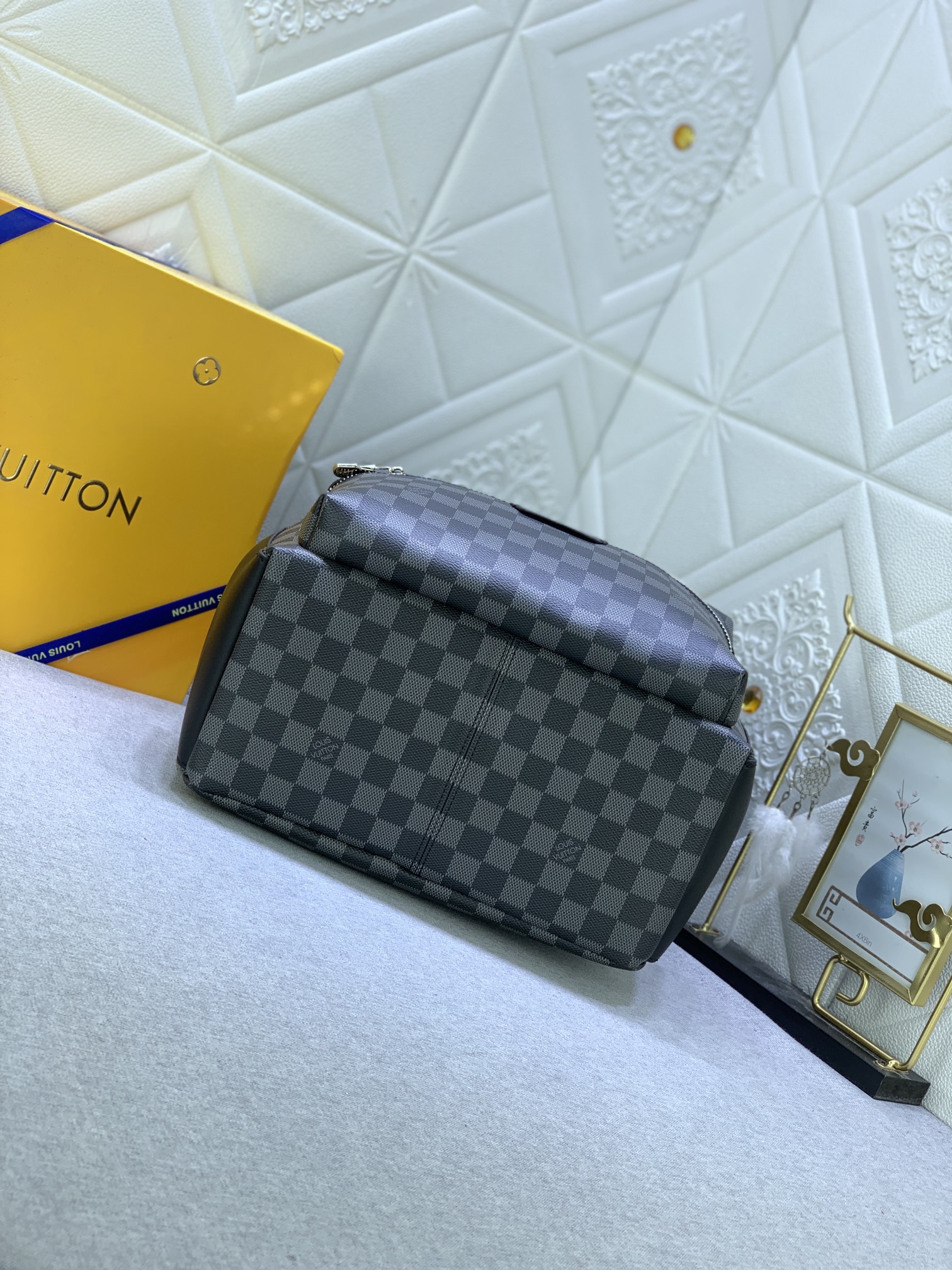 Louis Vuitton LV DISCOVERY backpack
