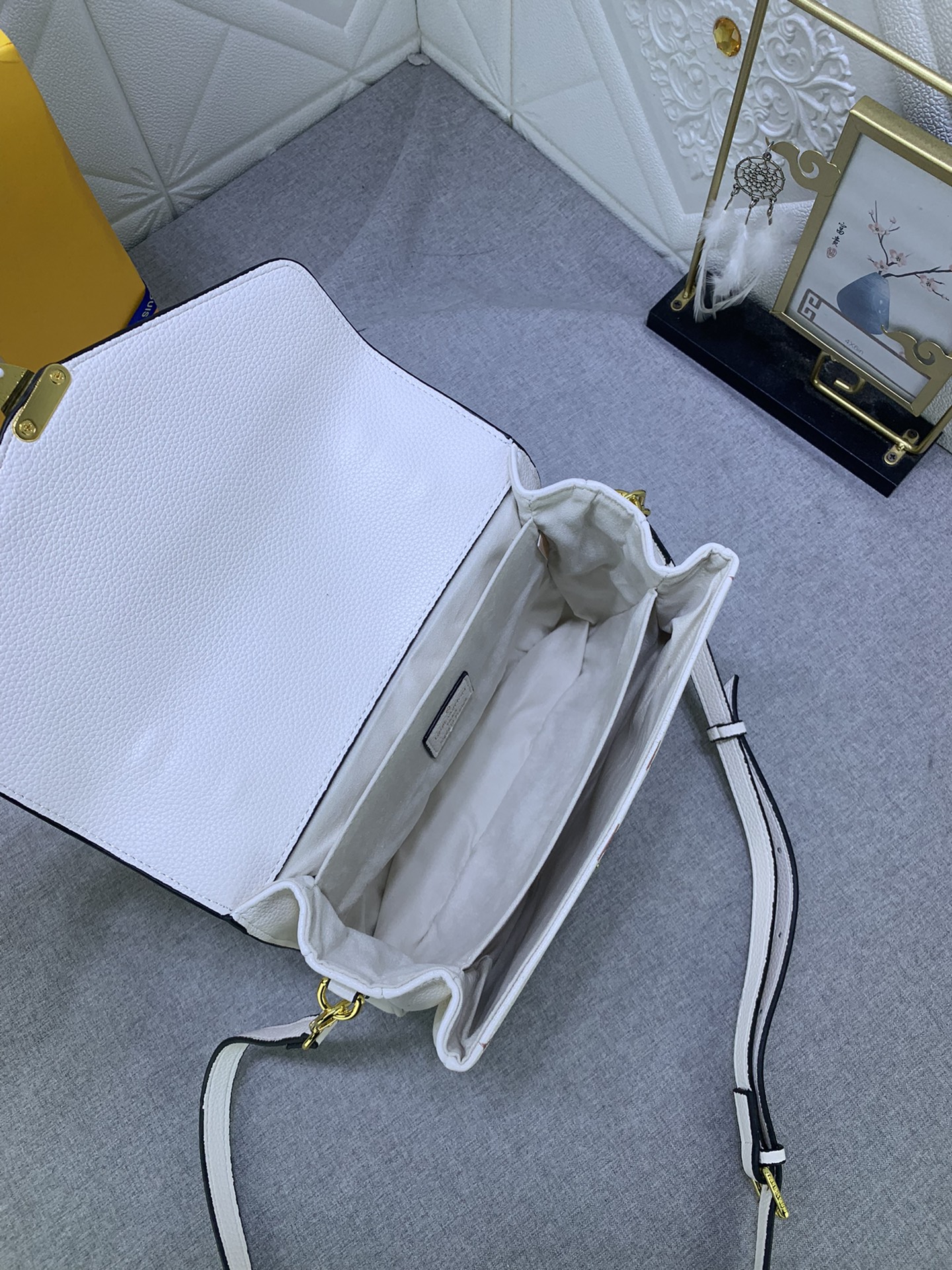 Louis Vuitton LV crossbody shoulder bag