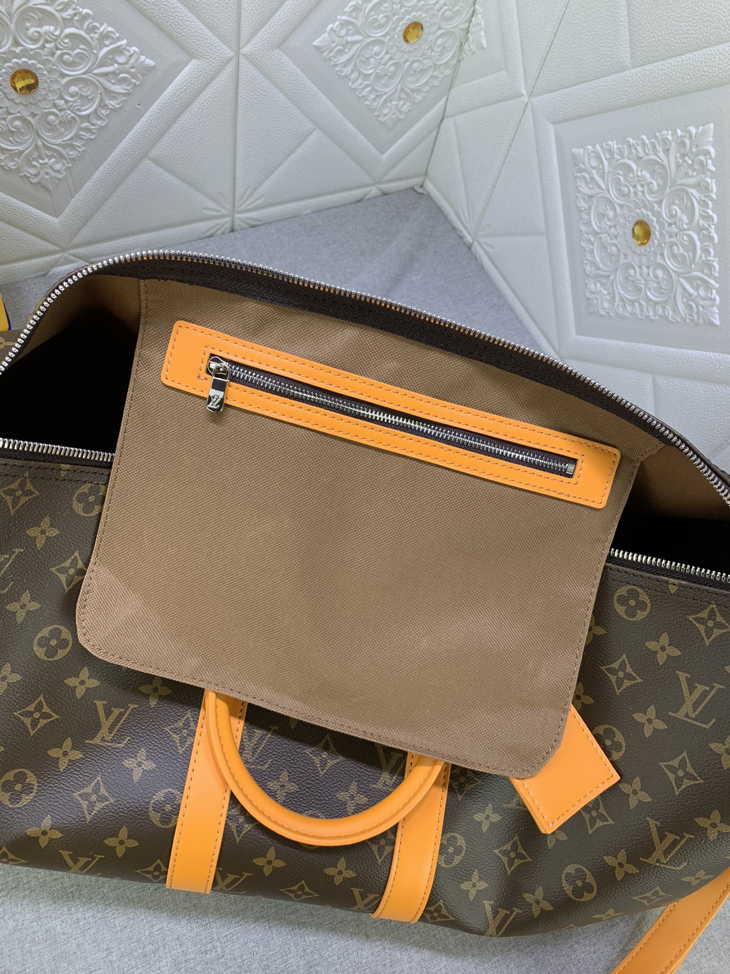 LOUIS VUITTON LV KEEPALL BANDOULIÈRE 50 TRAVEL BAG