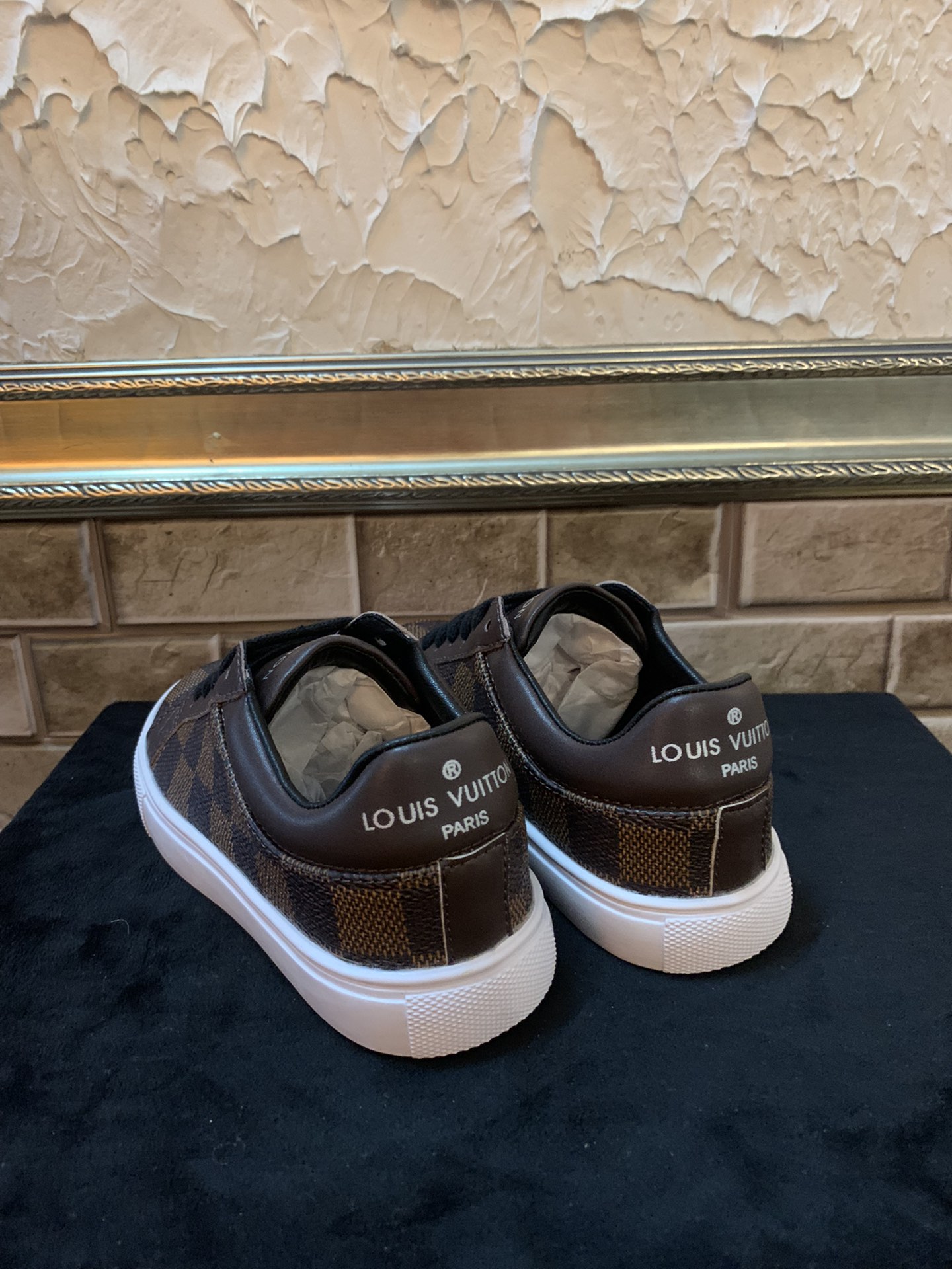 Louis Vuitton LV children's shoes