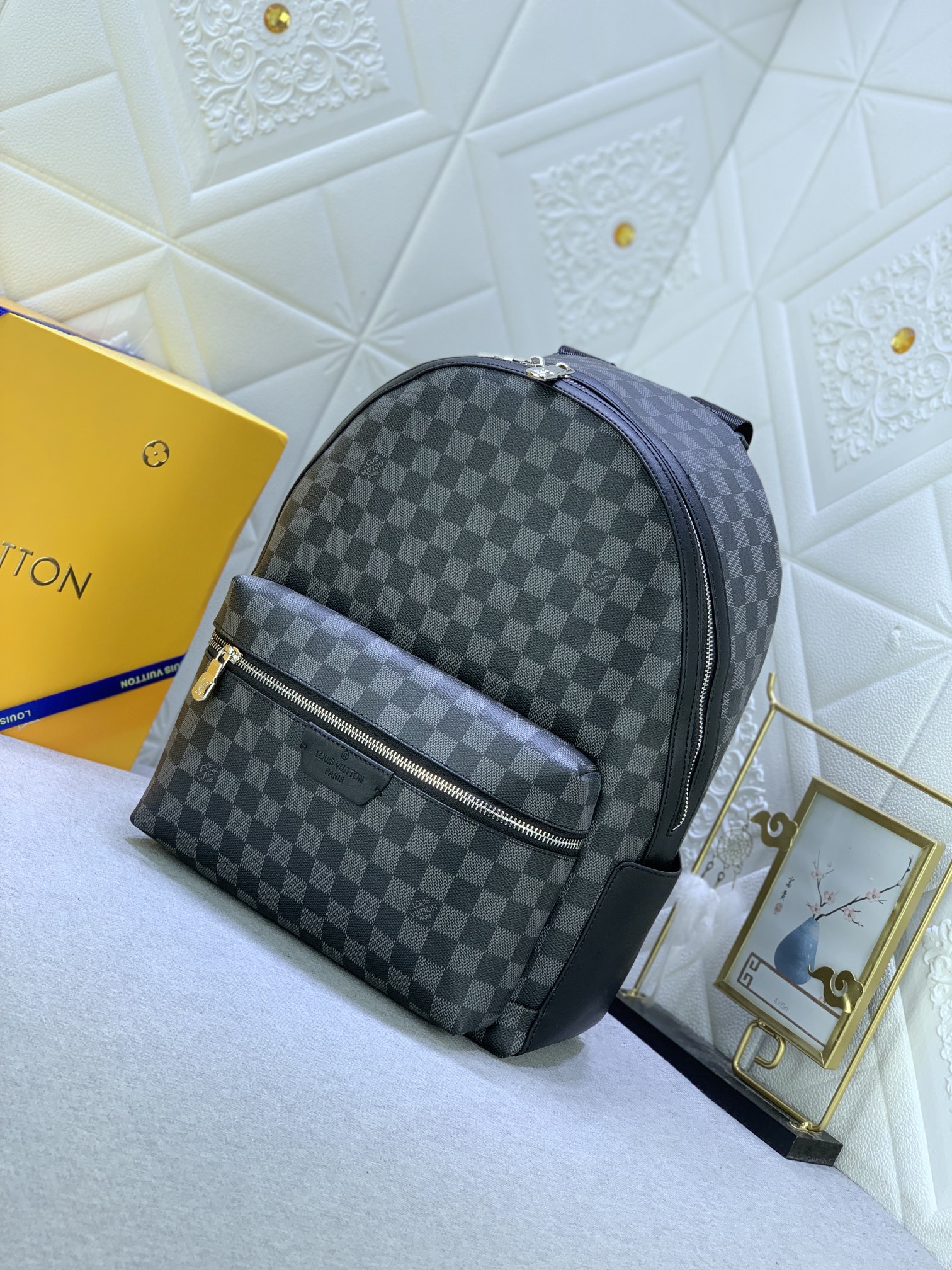 Louis Vuitton LV DISCOVERY backpack