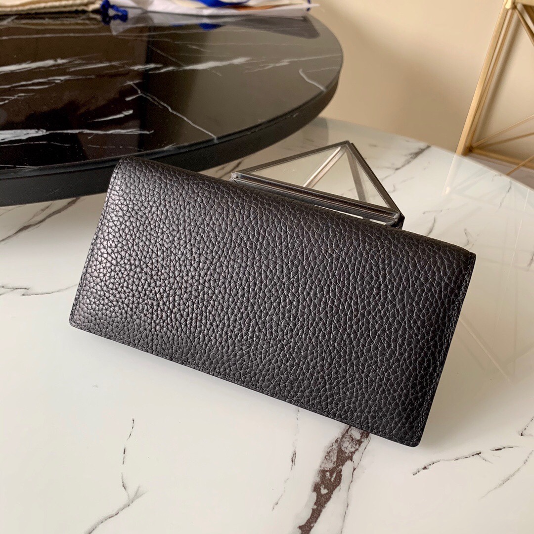 LOUIS VUITTON LV card holder