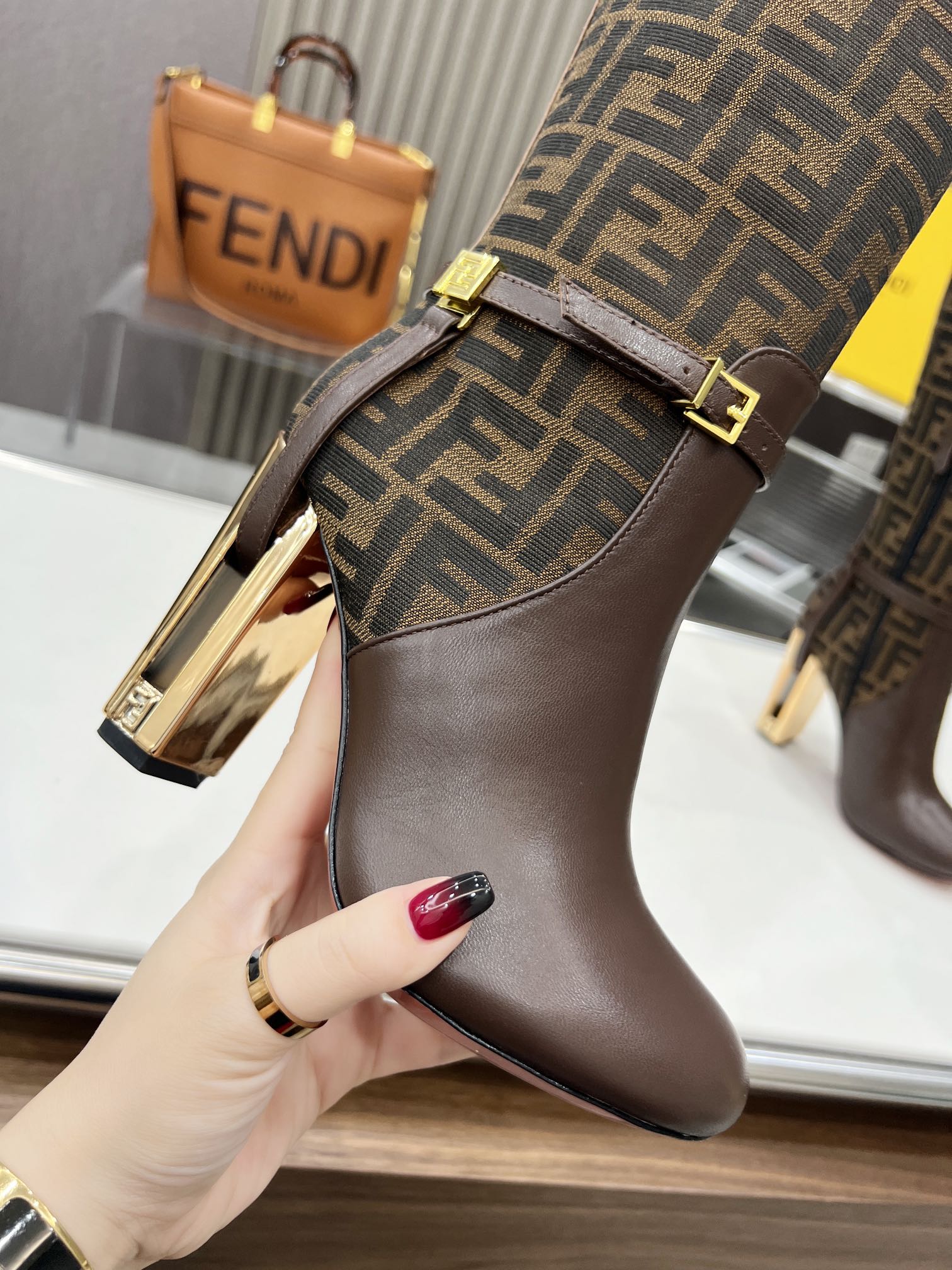 FENDI Delfina round-toe boots