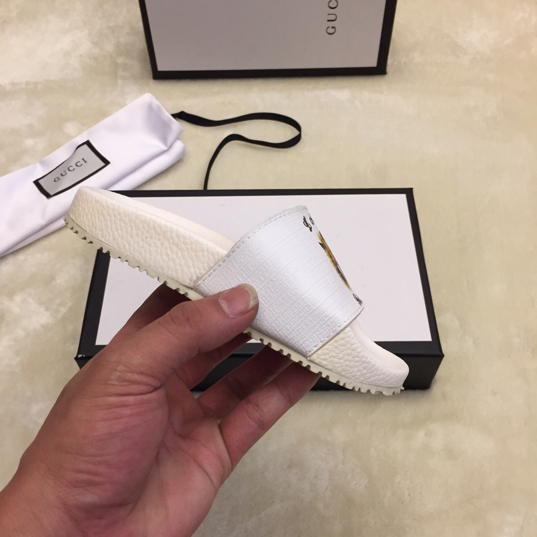 Gucci children's slippers