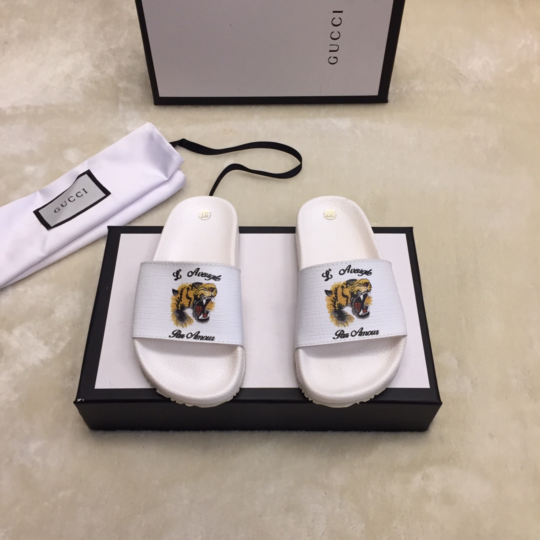 Gucci children's slippers