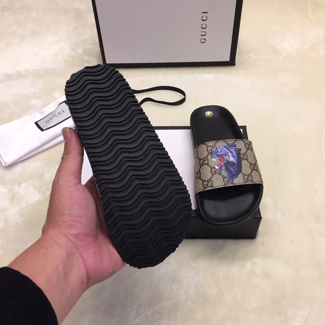 Gucci children's slippers