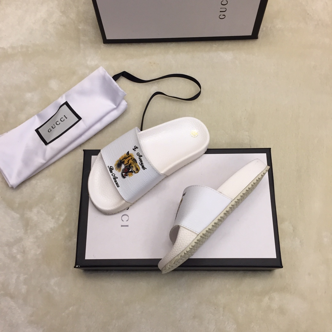 Gucci children's slippers