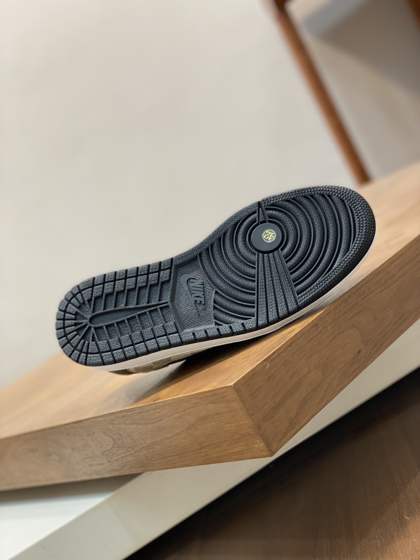 Lv x nike low-top 🆕 casual sneakers