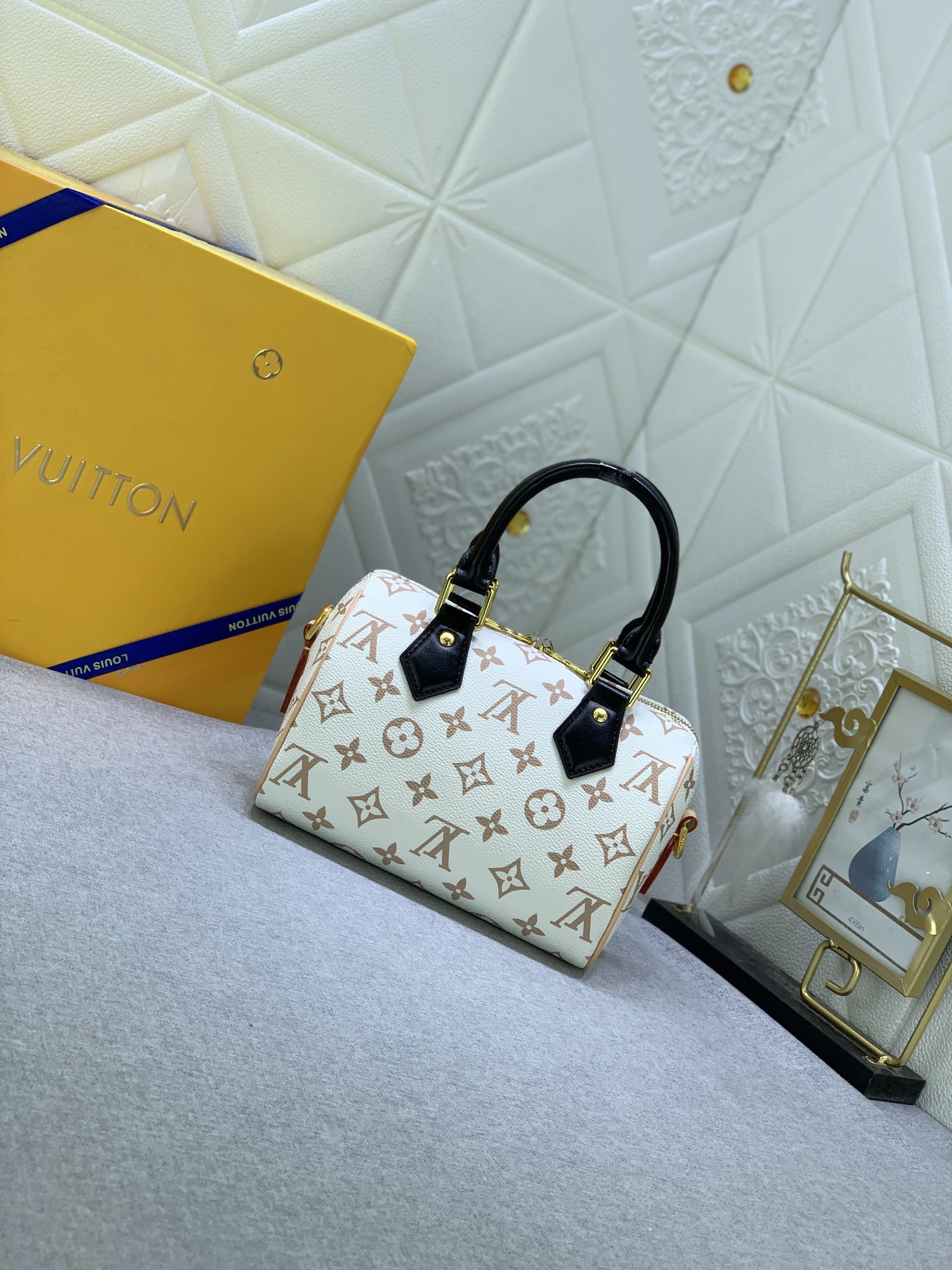 LOUIS VUITTON LV SPEEDY BANDOULIÈRE 20 BAG