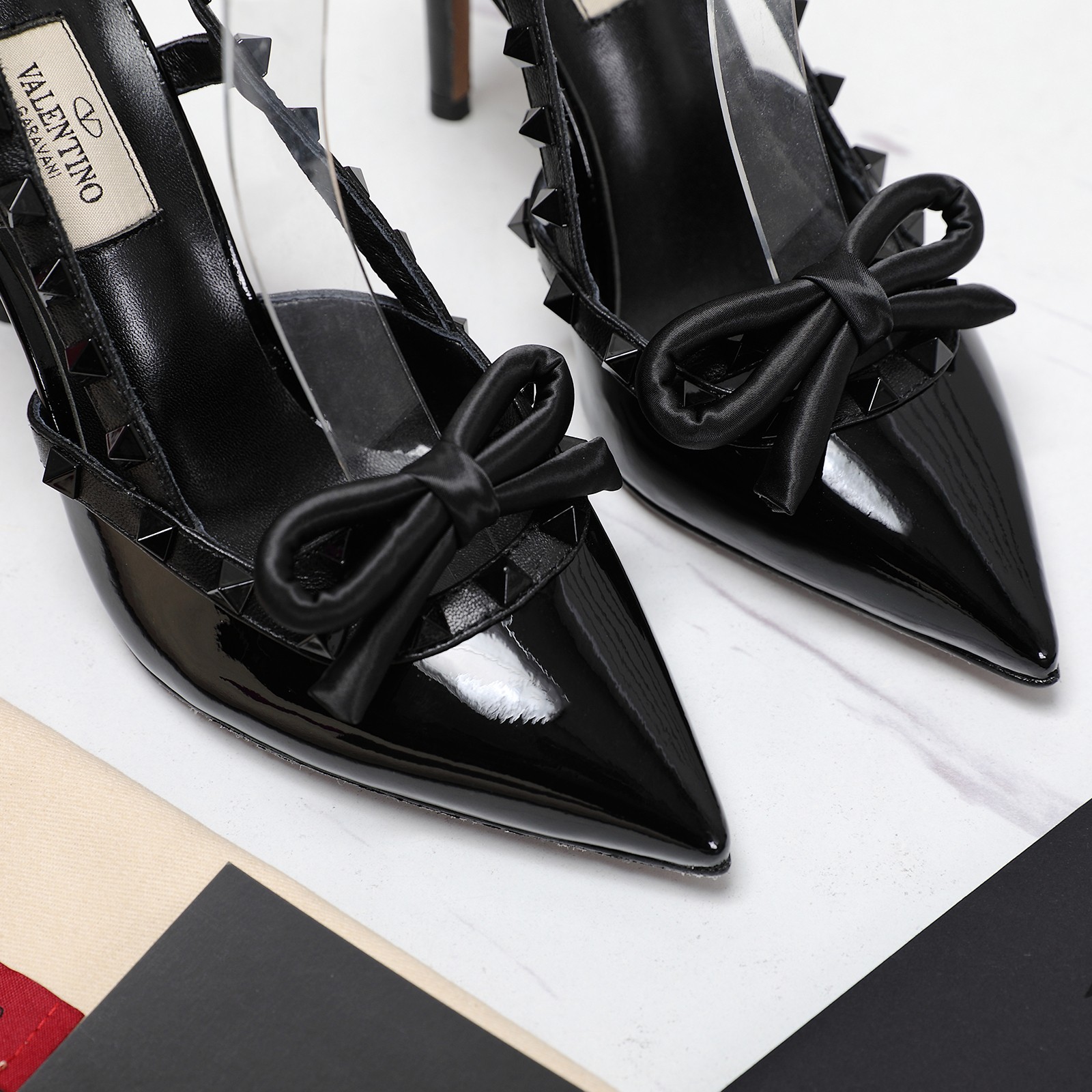 Valentino mid-heel studs, bows, hollow backs, sandals, heels