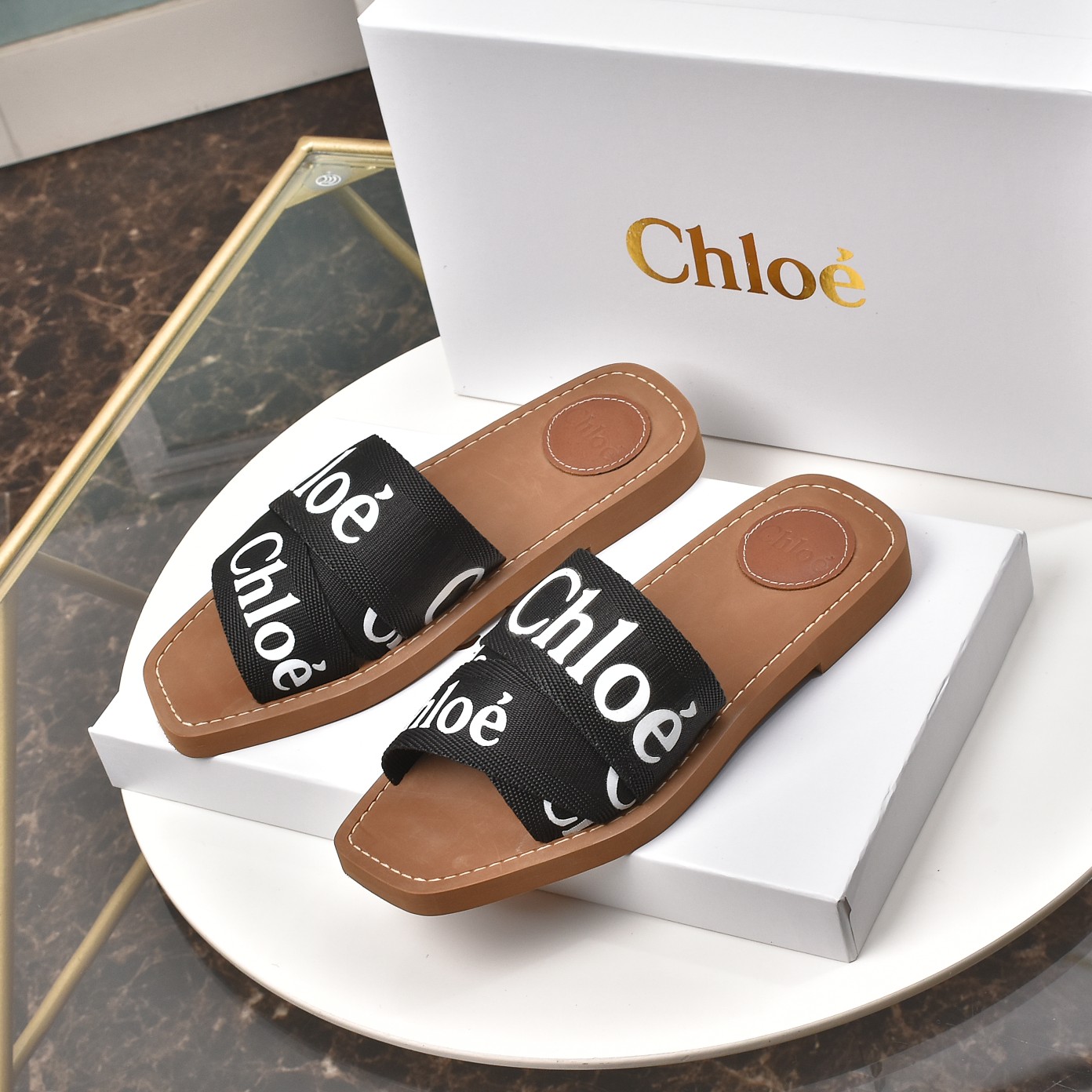 CHLOE slippers