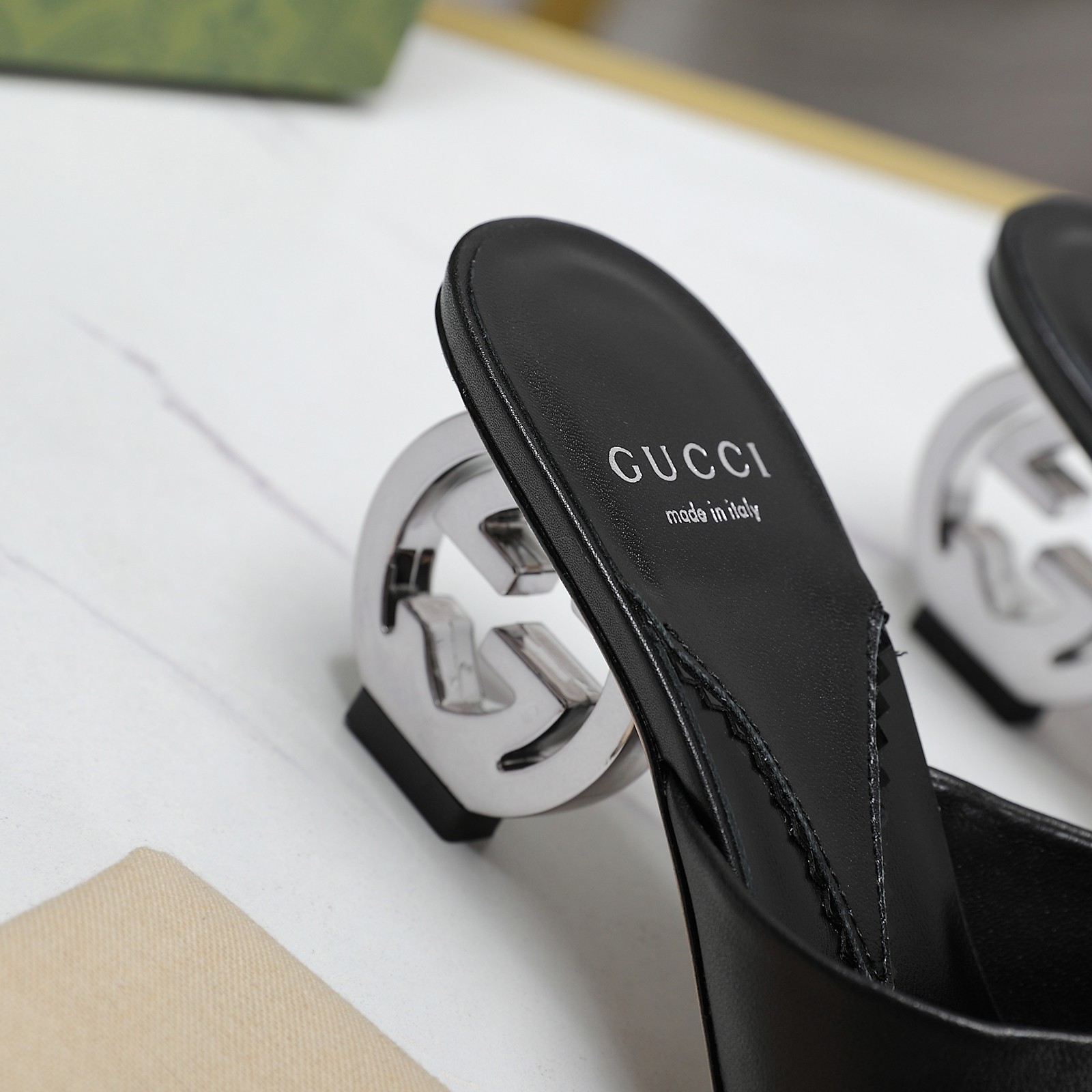 Gucci slippers