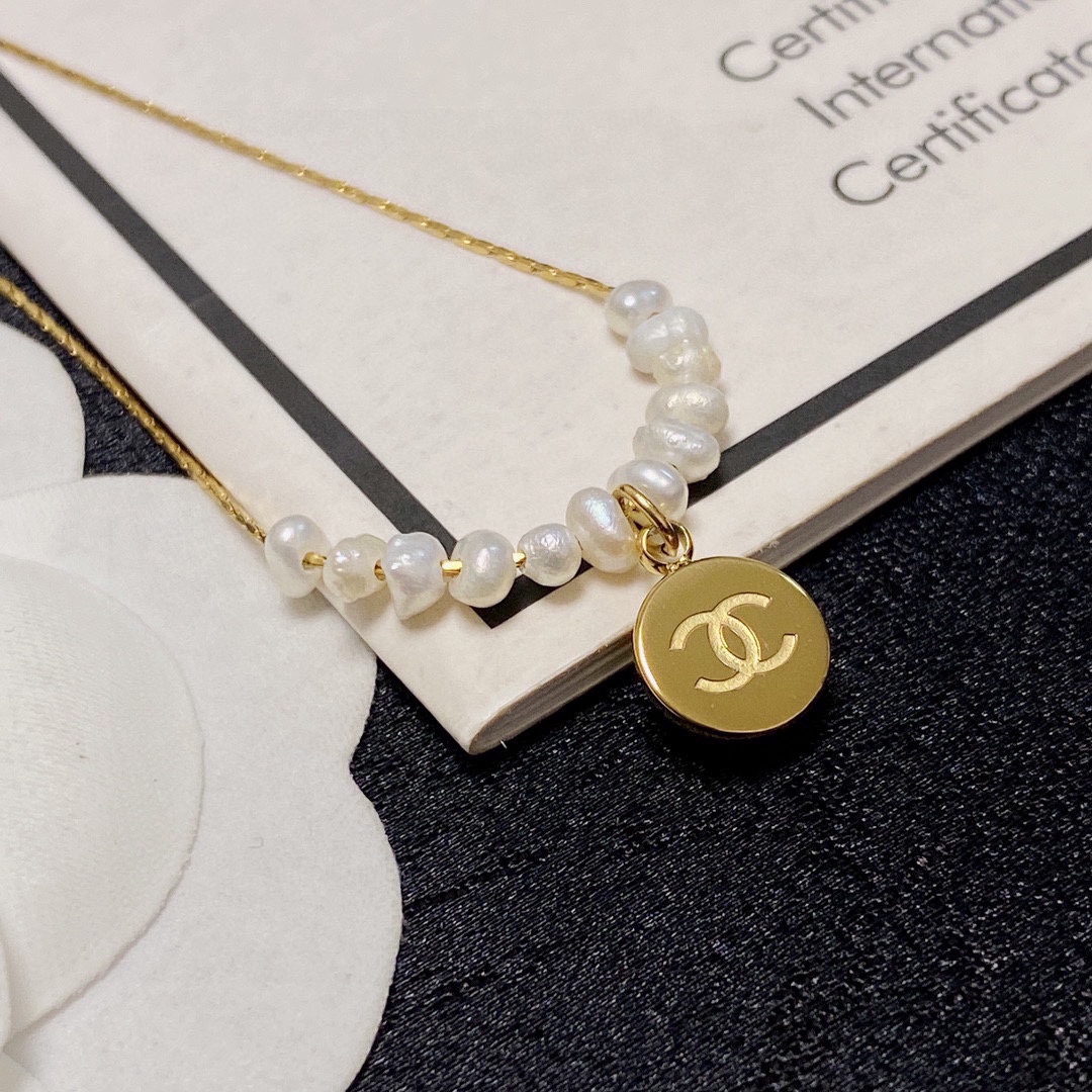 Chanel double C pearl thin necklace