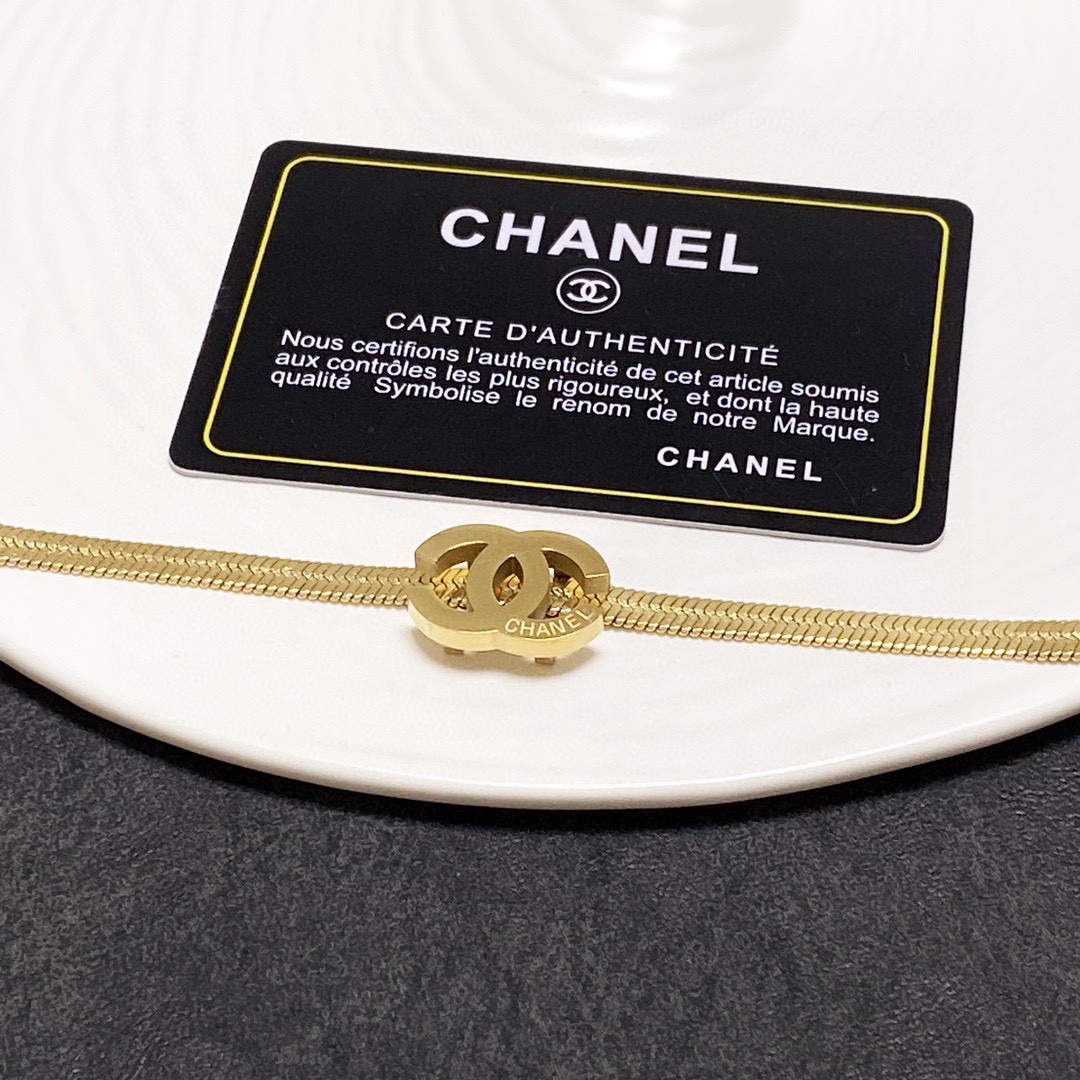Chanel stainless steel color-retaining snake bone necklace