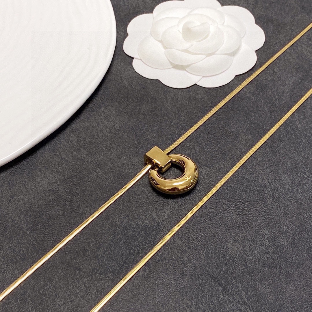 Chanel double C letter fashion double necklace