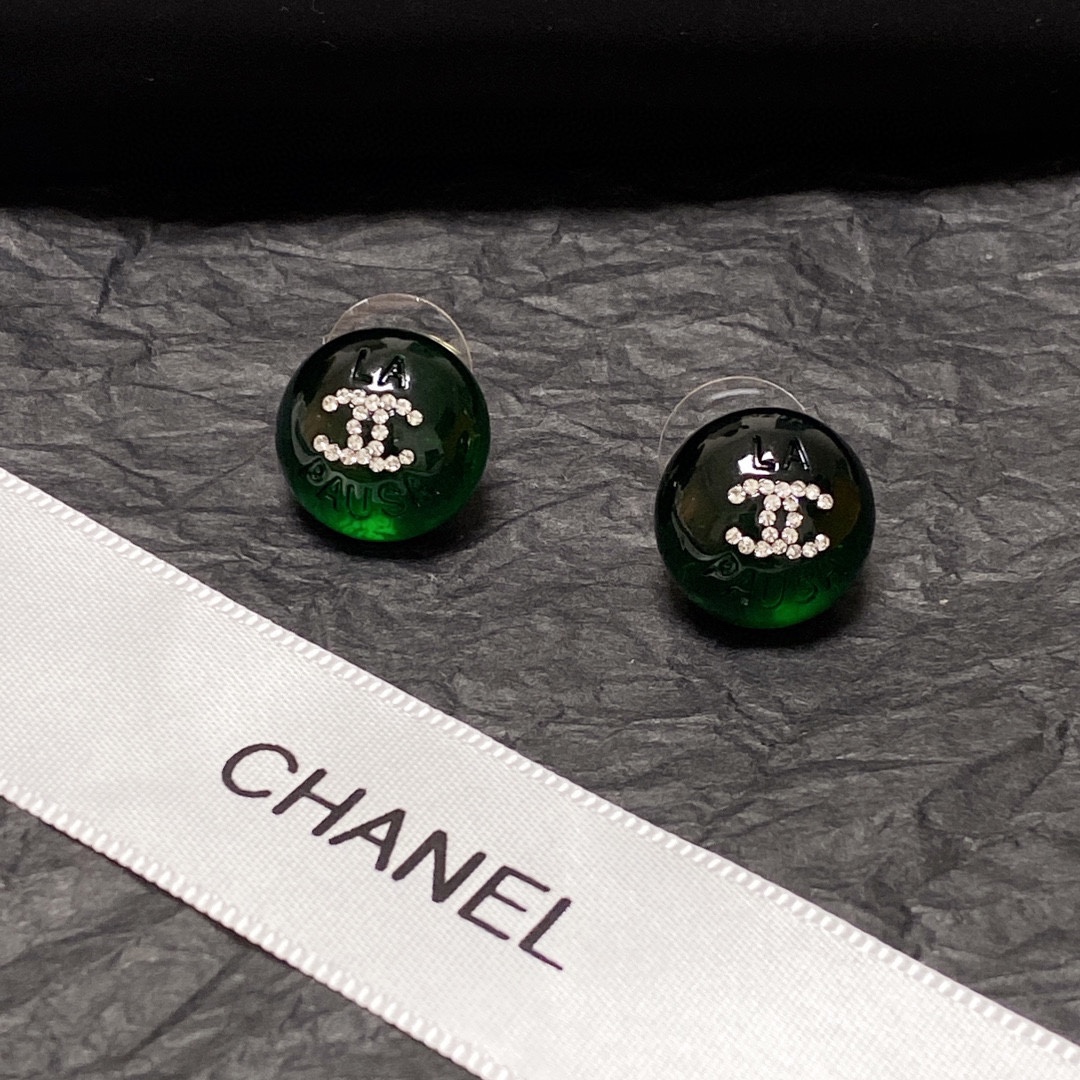 Chanel dark green crystal micro-set diamond stud earrings