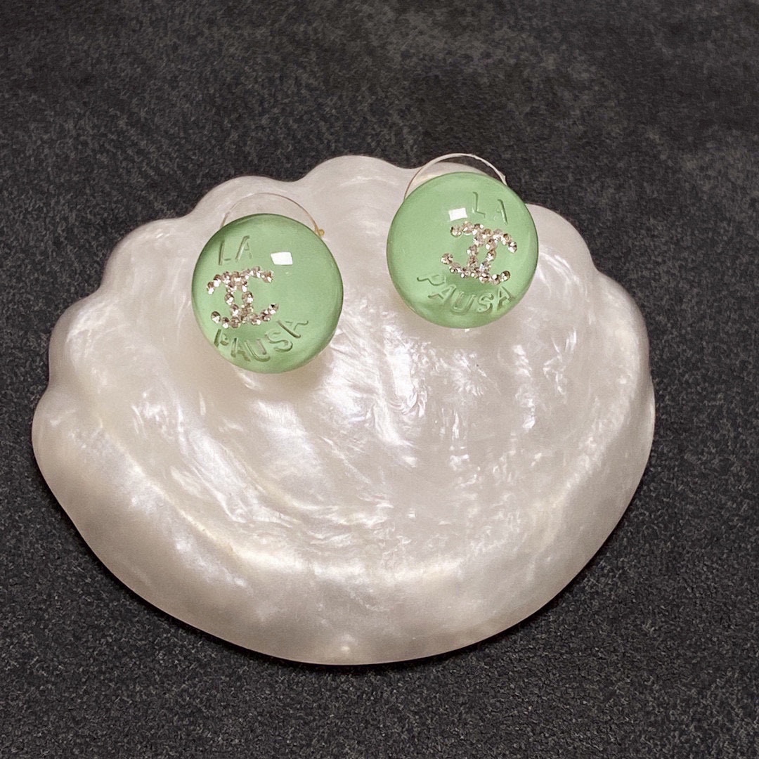 Chanel pale green crystal micro-set diamond stud earrings