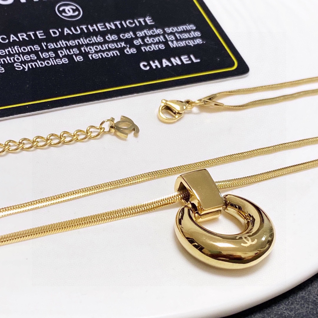 Chanel double C letter fashion double necklace