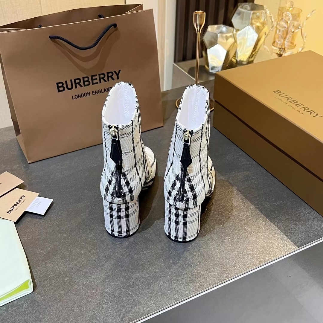 Burberry booties