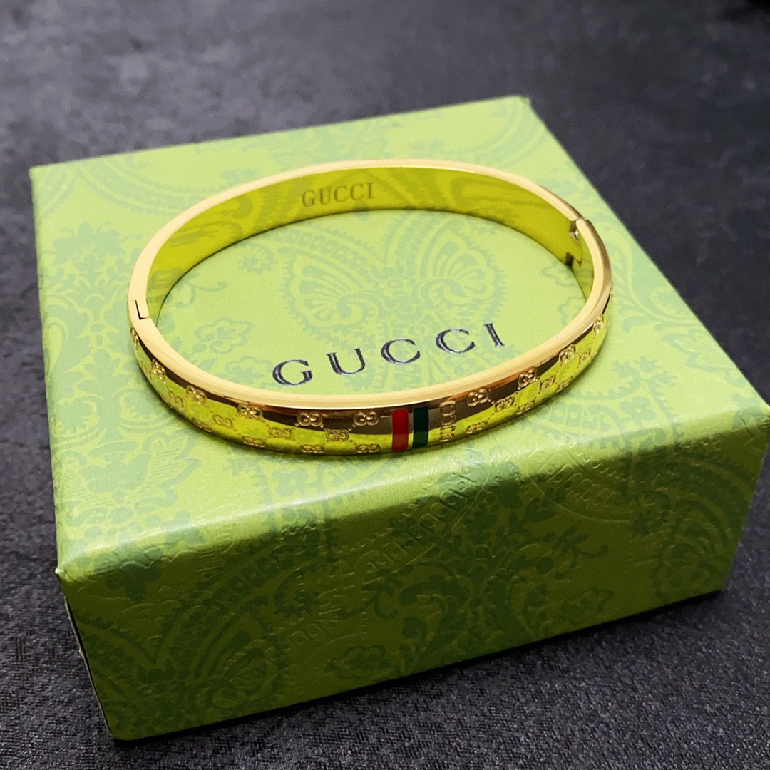 Gucci Double G bracelet