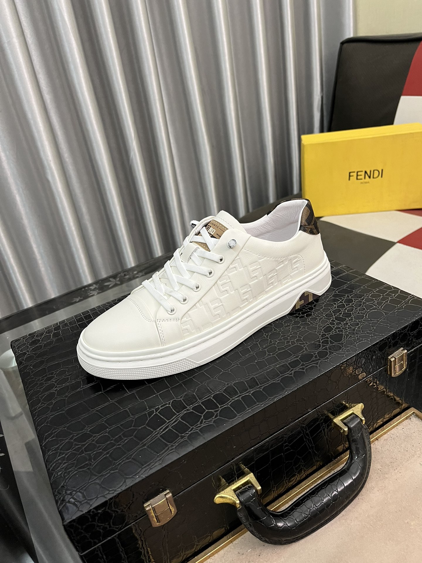 Fendi men's latest casual shoes