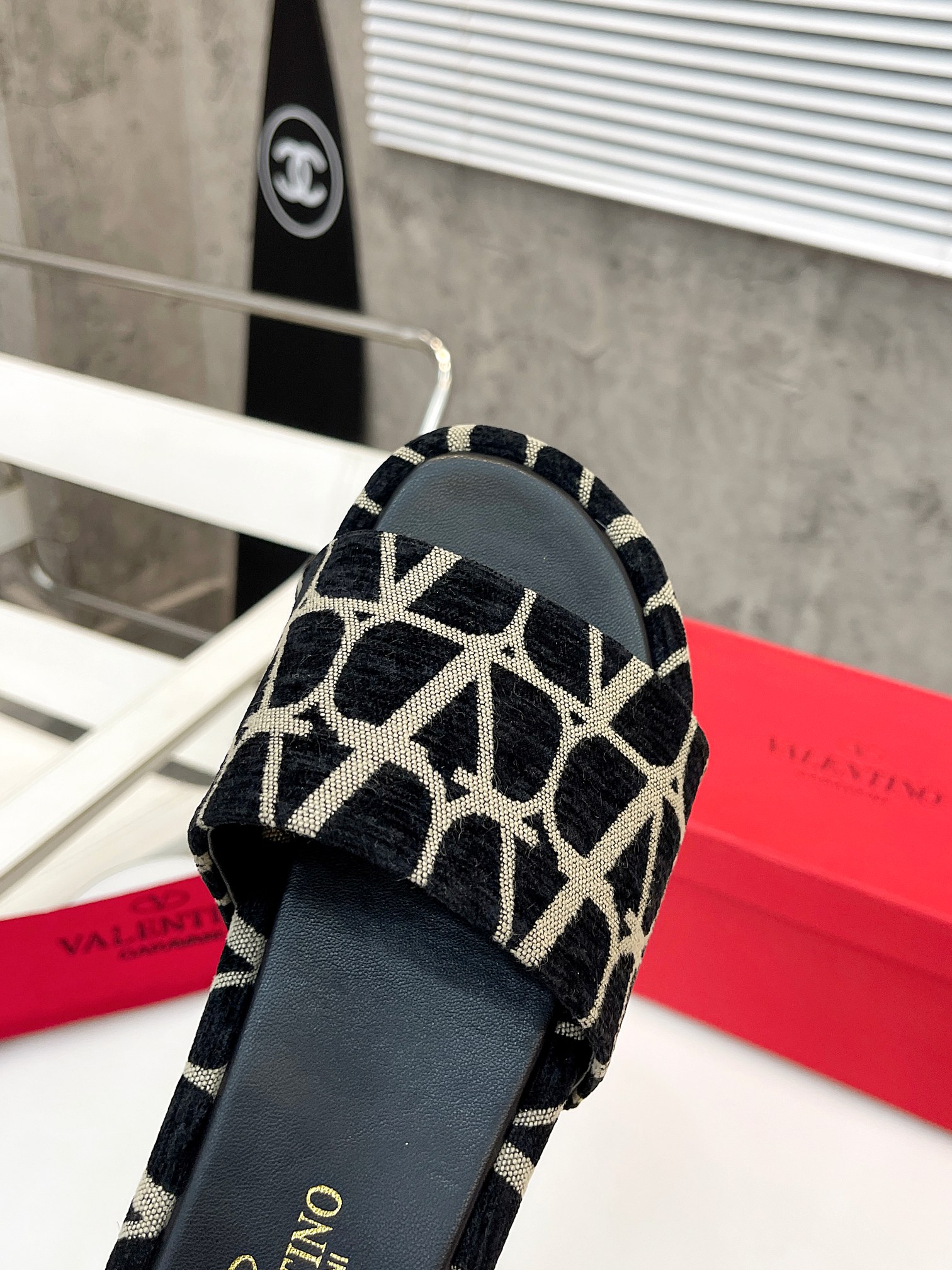 Valentino 5cm platform slippers