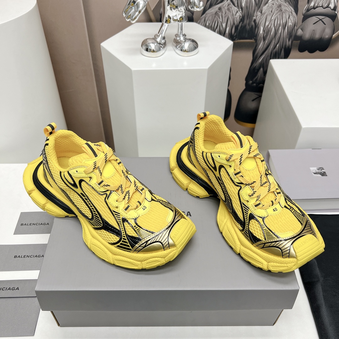 BALENCIAGA 3XL Sneakers
