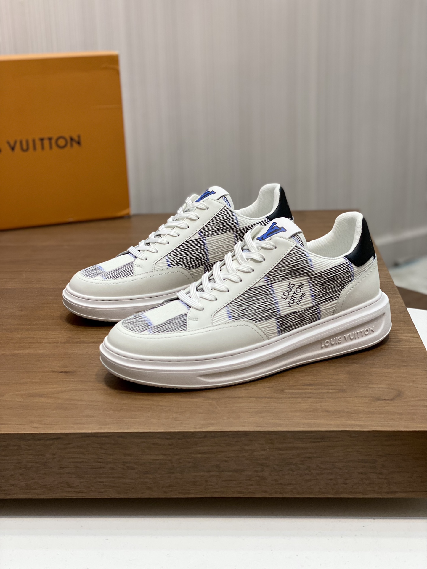 LV Men's Casual Beverly Hills Sneakers